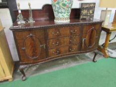 Mahogany & walnut veneer serpentine front sideboard on ball & claw feet, 166 x 60 x 130cms