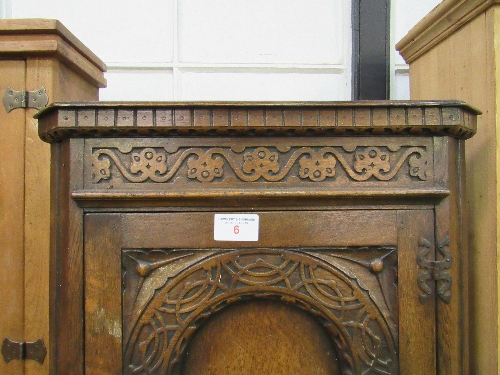 Oak corner cabinet with carved decoration to top cupboard, 70 x 38 x 176cms. Estimate £20-30 - Image 5 of 5
