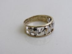 9ct gold and silver coloured metal elephant ring. Size N1/2 Wt 2.2g. Est £30-50