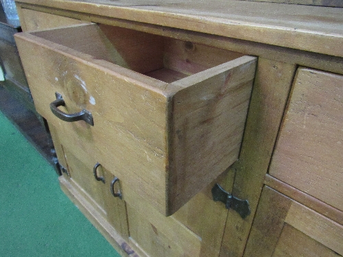 Pine dresser with 2 glazed cupboards flanking shelved alcove over 3 drawers & 3 cupboards, 154 x - Image 3 of 5