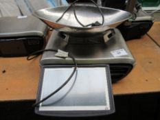 Avery Berkel XT100 weighing scales