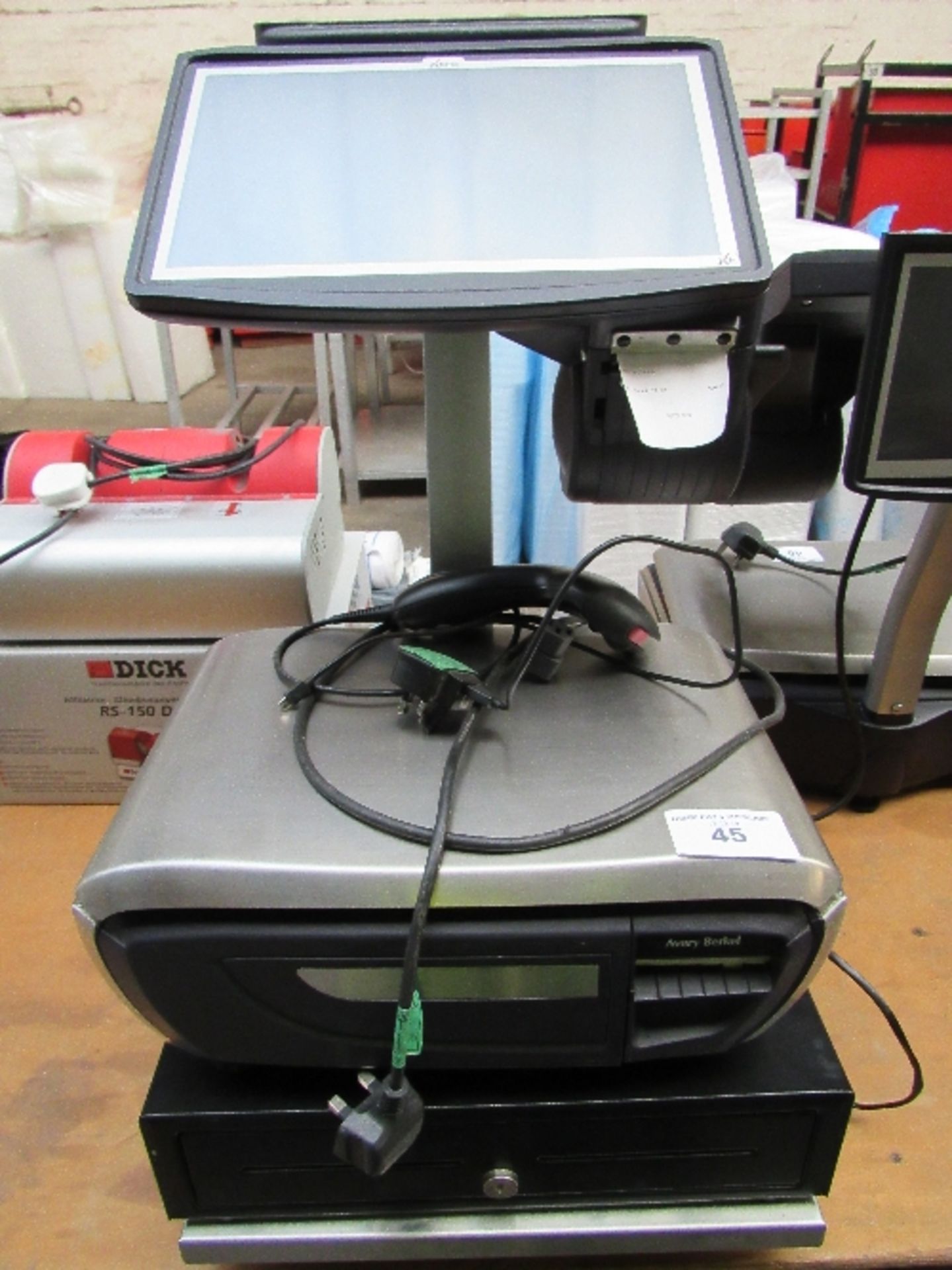 Avery Berkel XT420 scales together with cash dispenser & Honeywell scanner