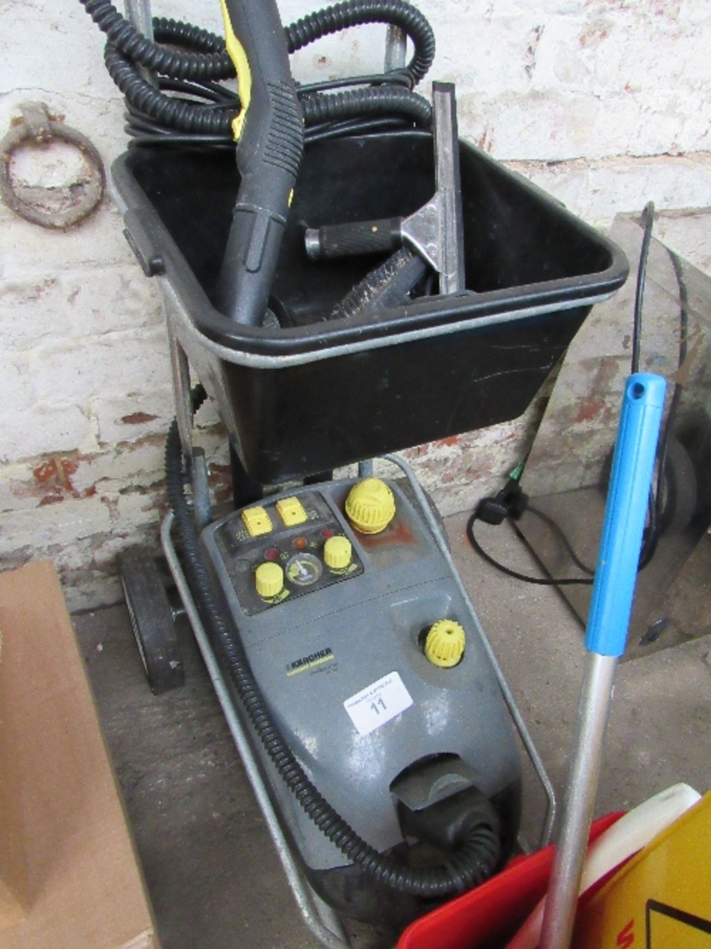 Karcher Professional DE4002 pressure washer & a Jangro mop bucket & another - Image 2 of 2