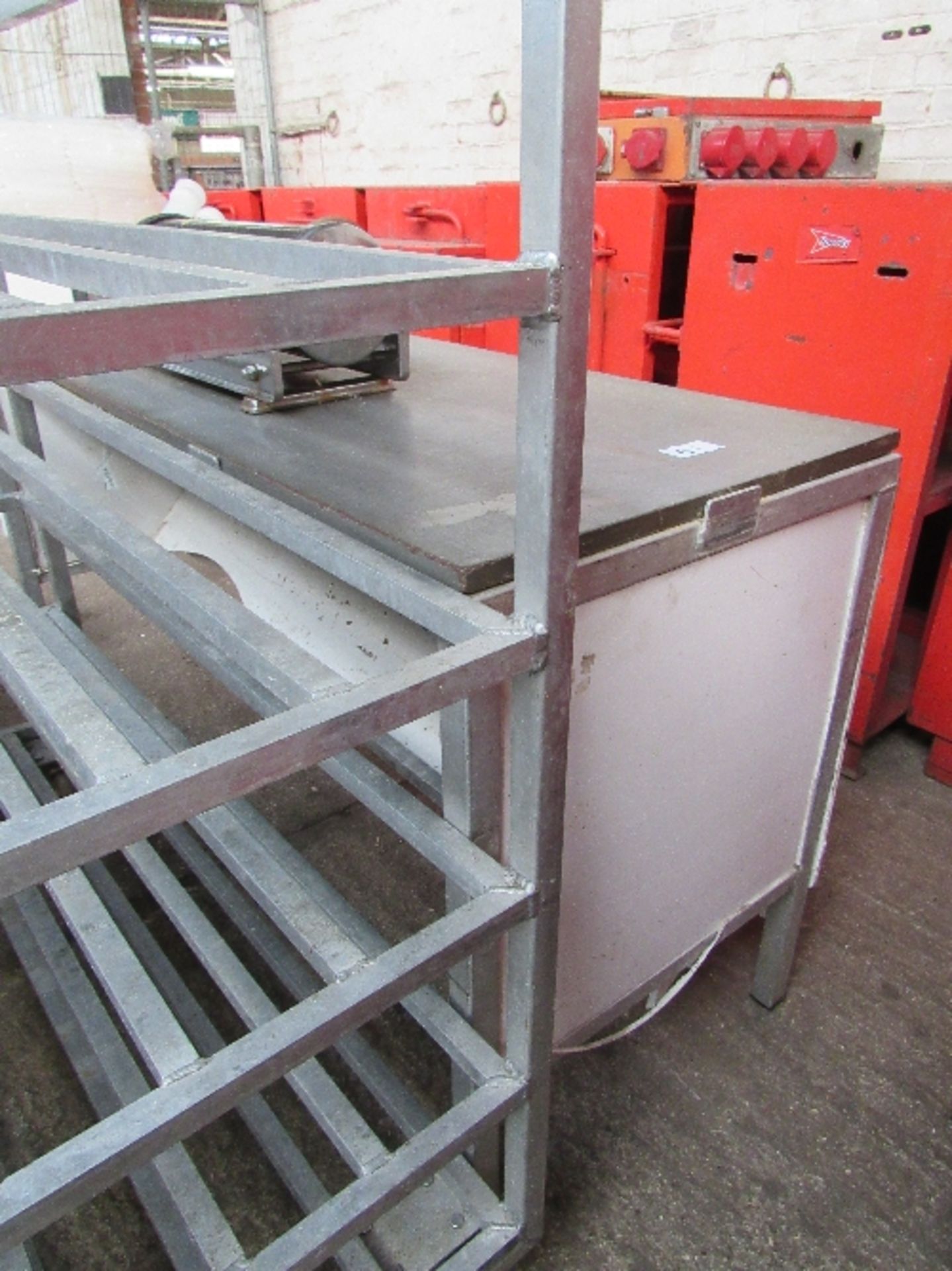 Preparation bench, 182 x 63 x 89cms; set of 6 railed shelves on casters, 132 x 61 x 140cms; table - Image 3 of 4