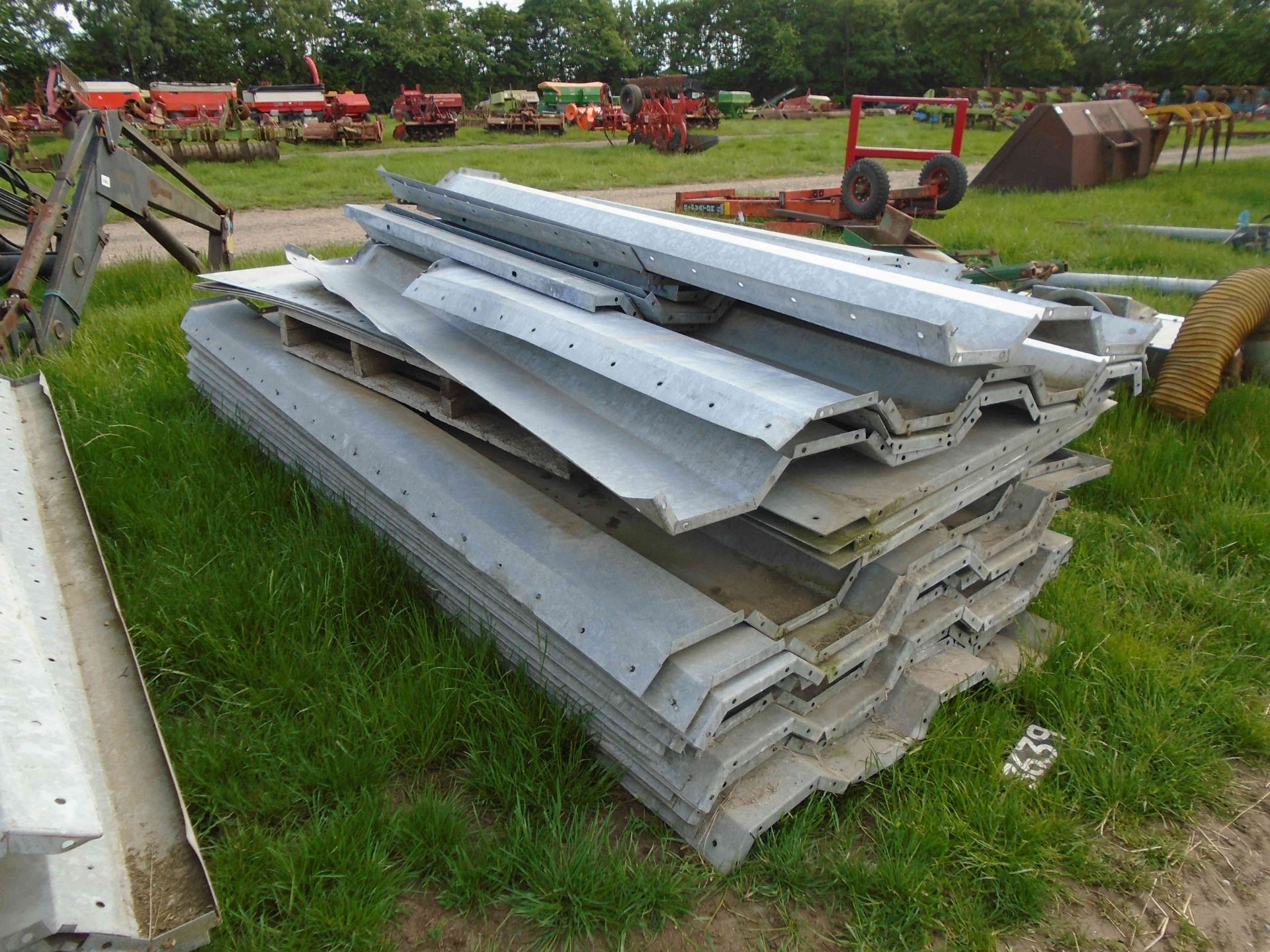 Pallet of Crittal grain walling