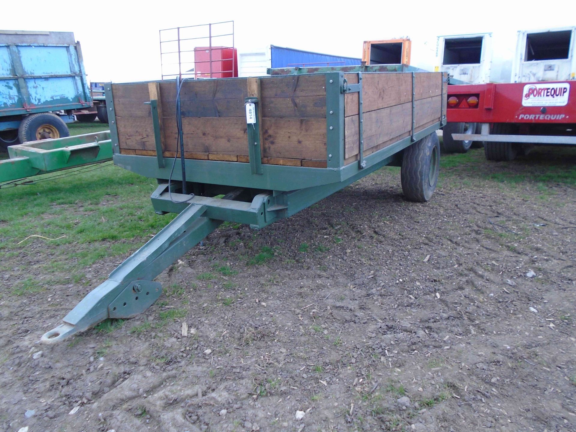 Tipping trailer gwo