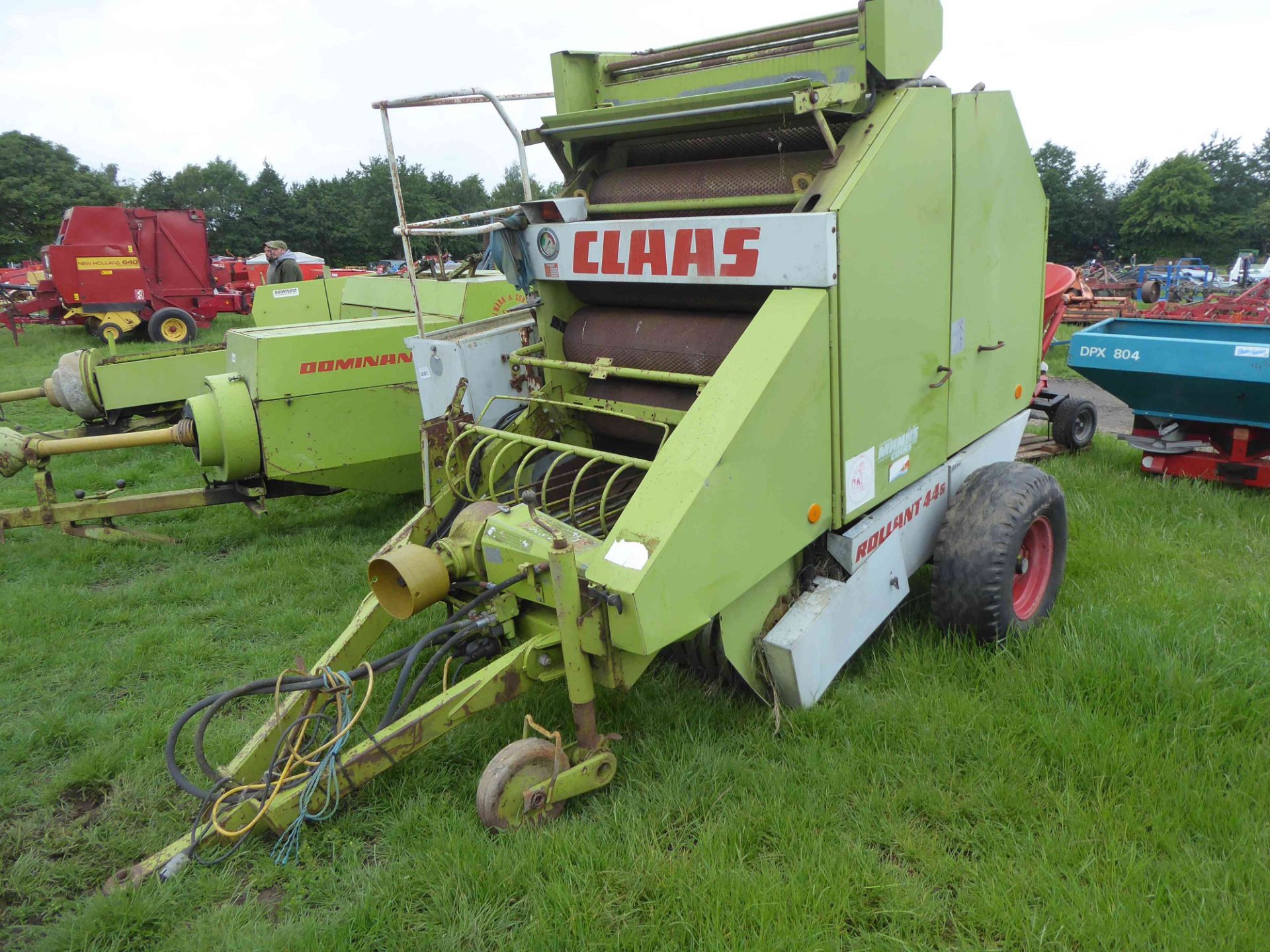 Claas Rollant 44S round baler