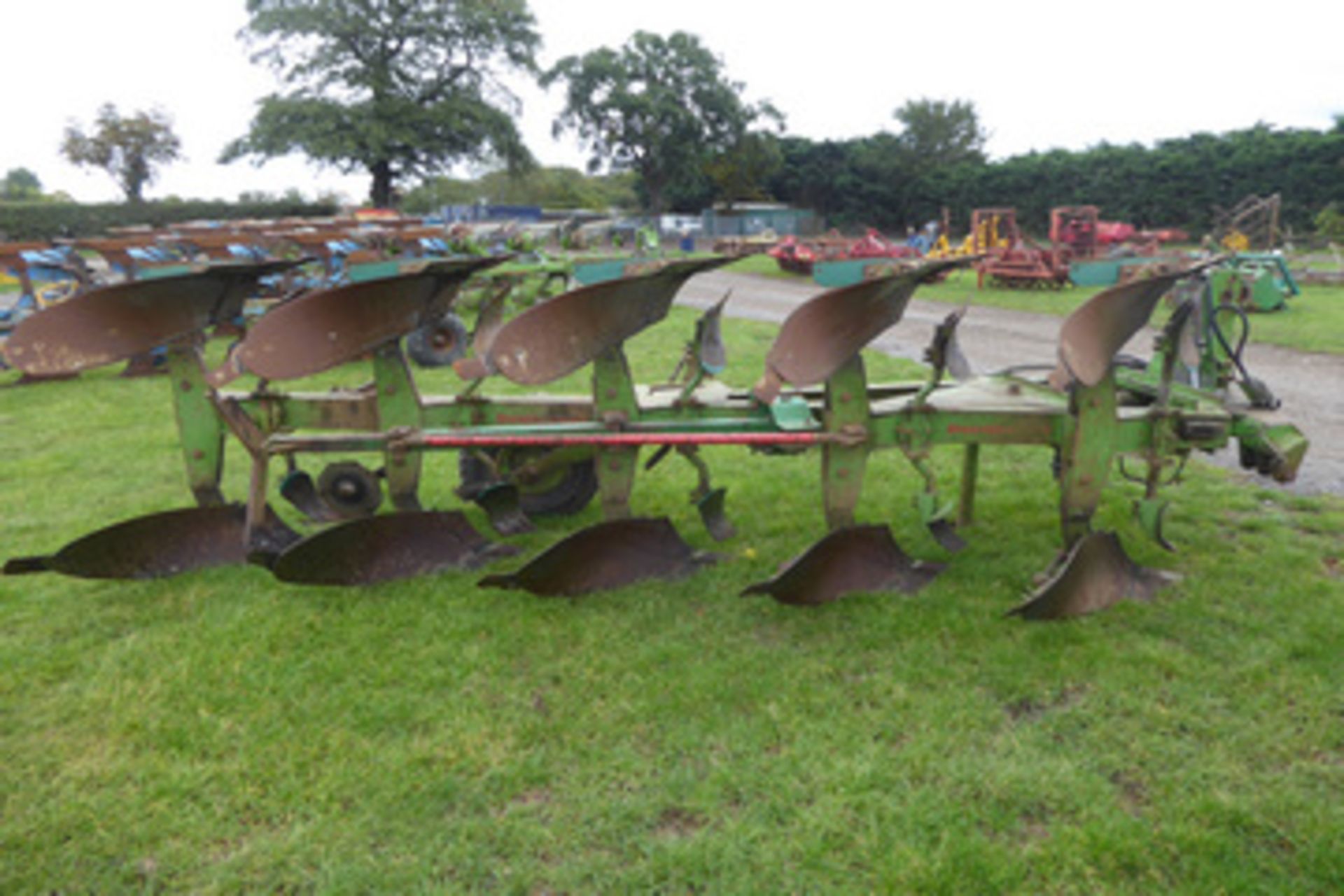 Dowdeswell DP7 5F plough - Image 3 of 3