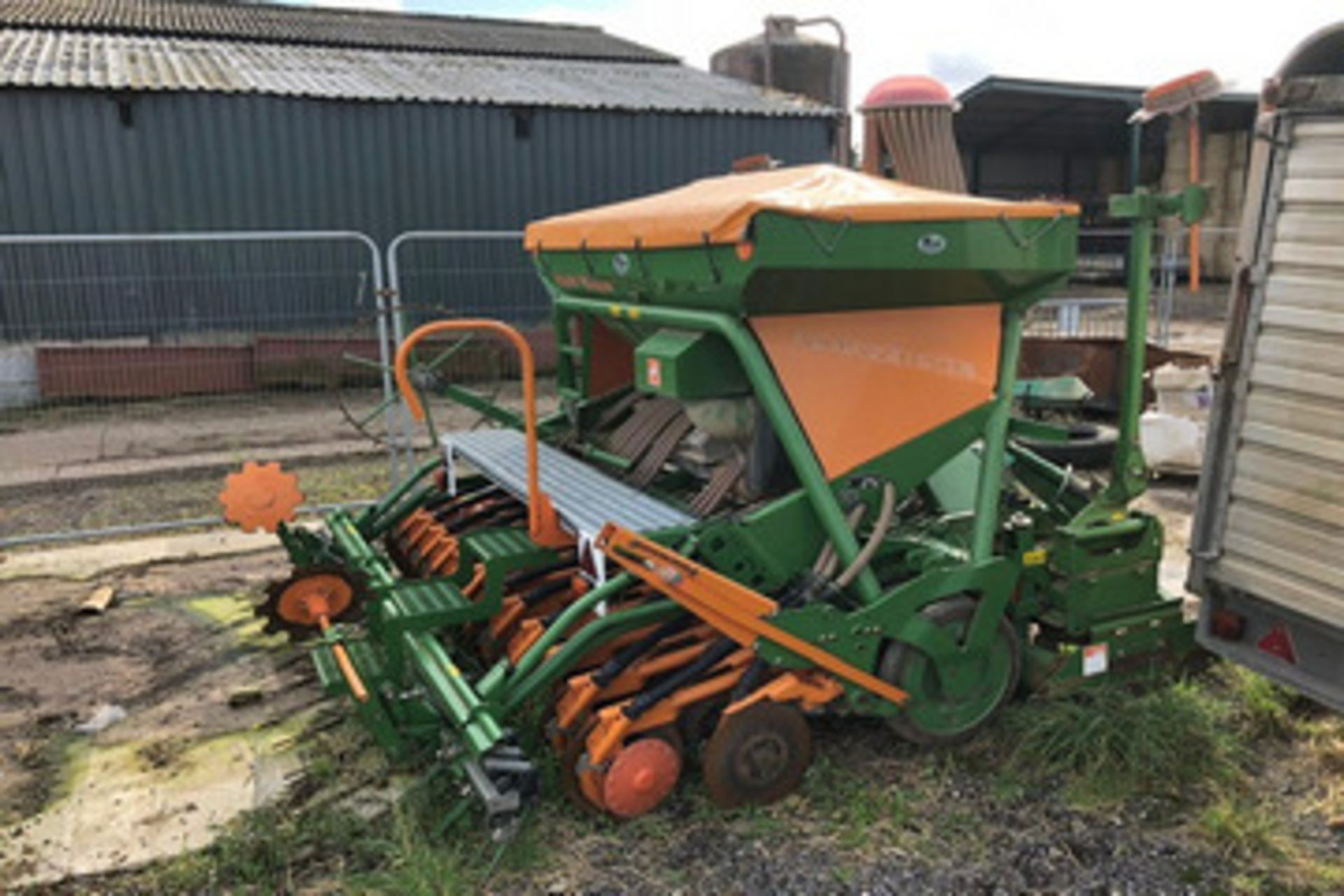 2013 Kongskilde 6m folding power harrow c/w packer roller - Image 4 of 4