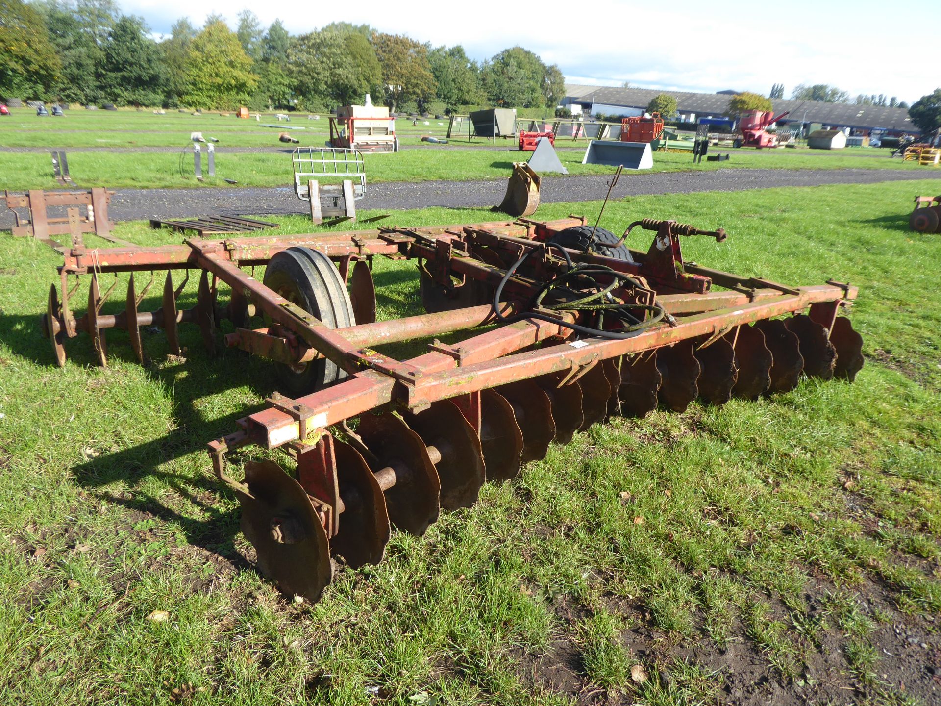 MF 520 disc harrows