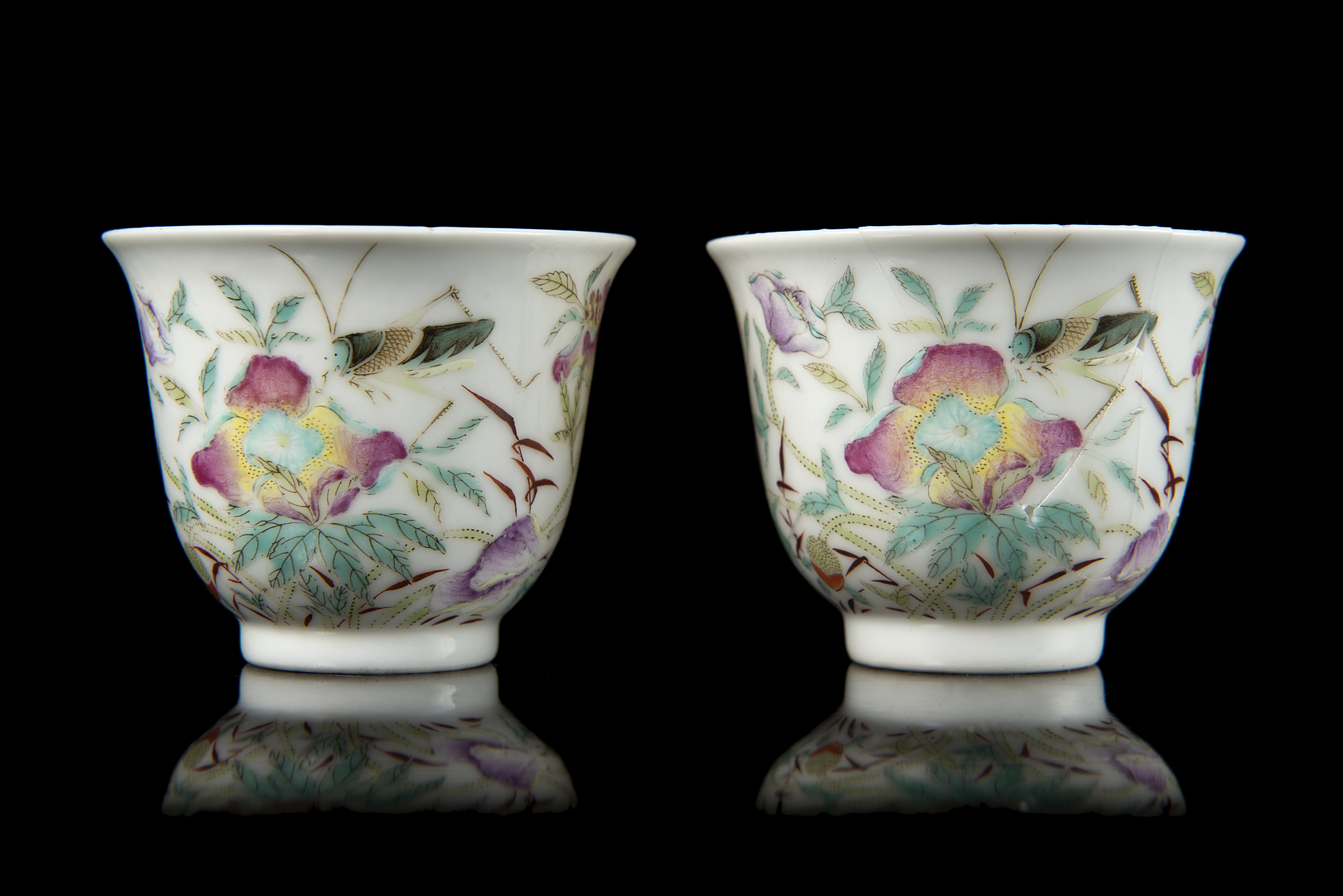 A pair of Famille rose cups decorated with floral motifs, with Guangxu mark and of the