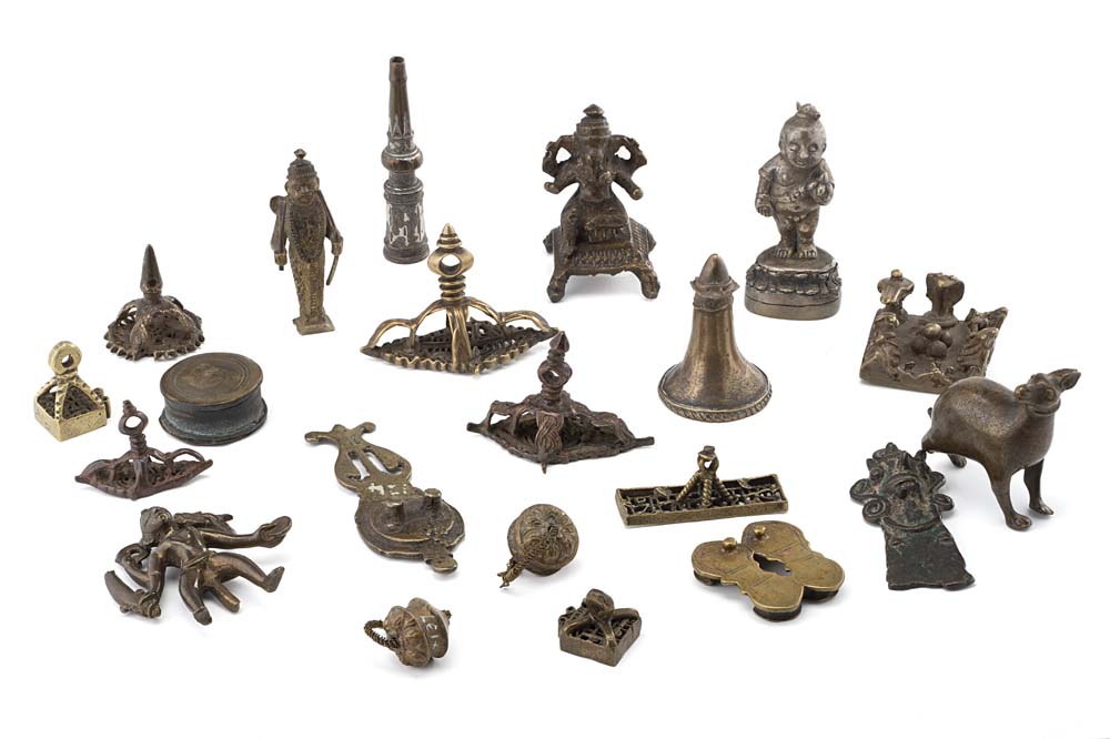 Indian ManufactureA group of twenty-one bronze sculpturesITManifattura IndianaLotto composto da