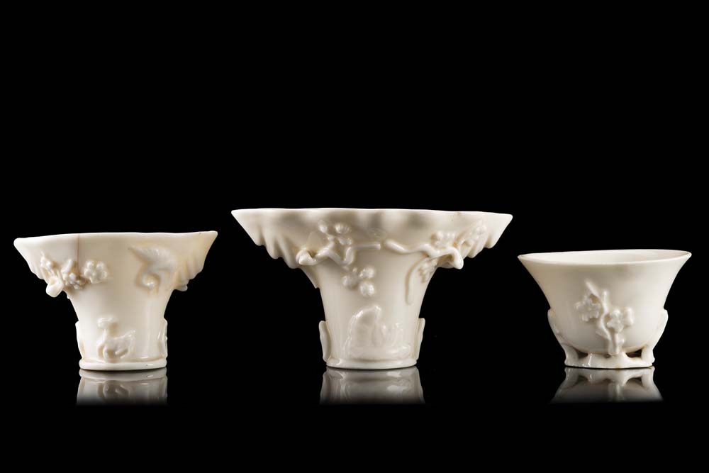 Three blanc-de-Chine libatory cupsChina, 18th century(h. max 8 cm.)ITTre coppette da libagione in