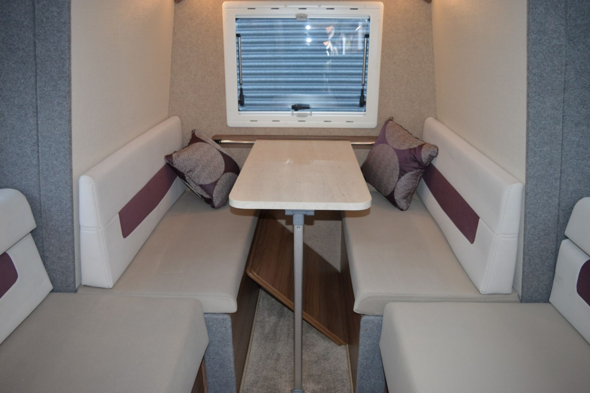 1 x Lunar Renault S Edition Marira X Trend Campervan With Slideout - Image 27 of 31