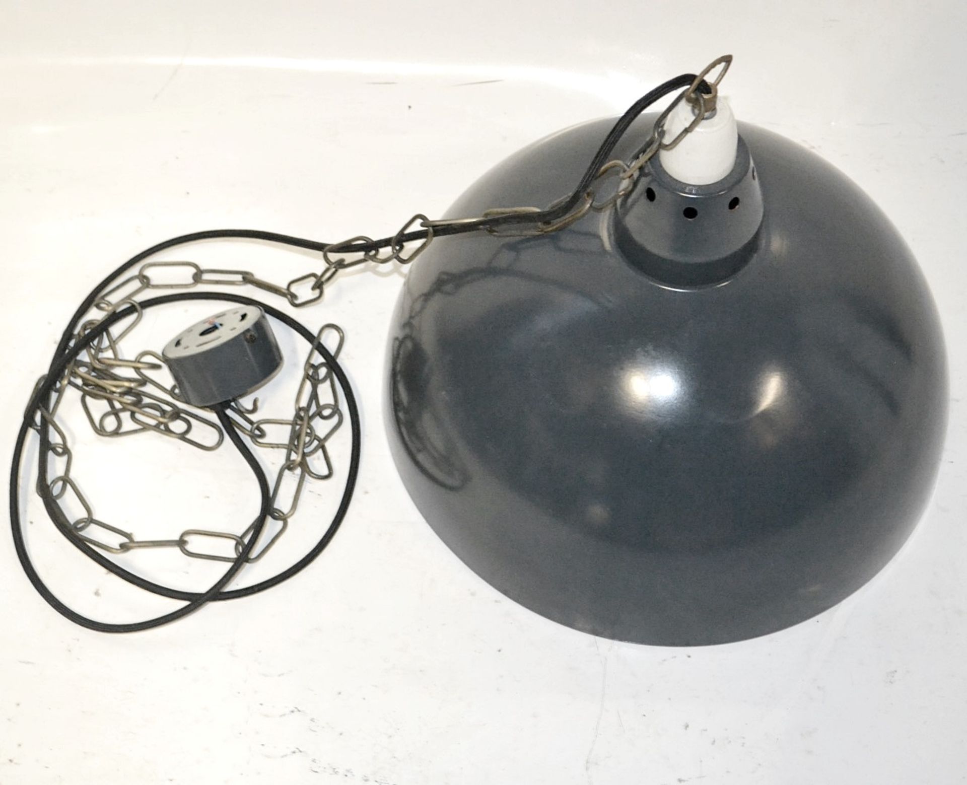 2 x Dome Pendant Ceiling Light Fittings With Chain And Black Fabric Flex - CL353 - Image 2 of 6