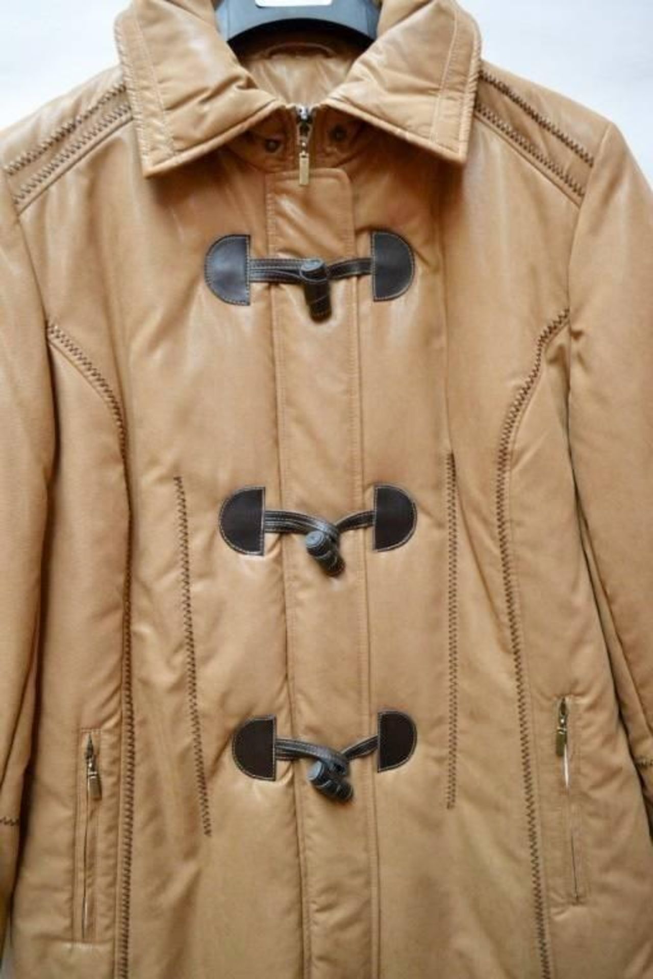 1 x Steilmann Kirsten Womens Padded Winter Coat In A Tan Faux Leather - Size 12 - CL210 - Ref MT606 - Image 3 of 3