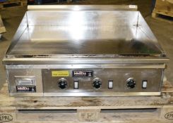 1 x KEATING Miraclean Griddle - City Centre Restaurant Closure - CL353 - Ref: M459 - Dimensions: W92