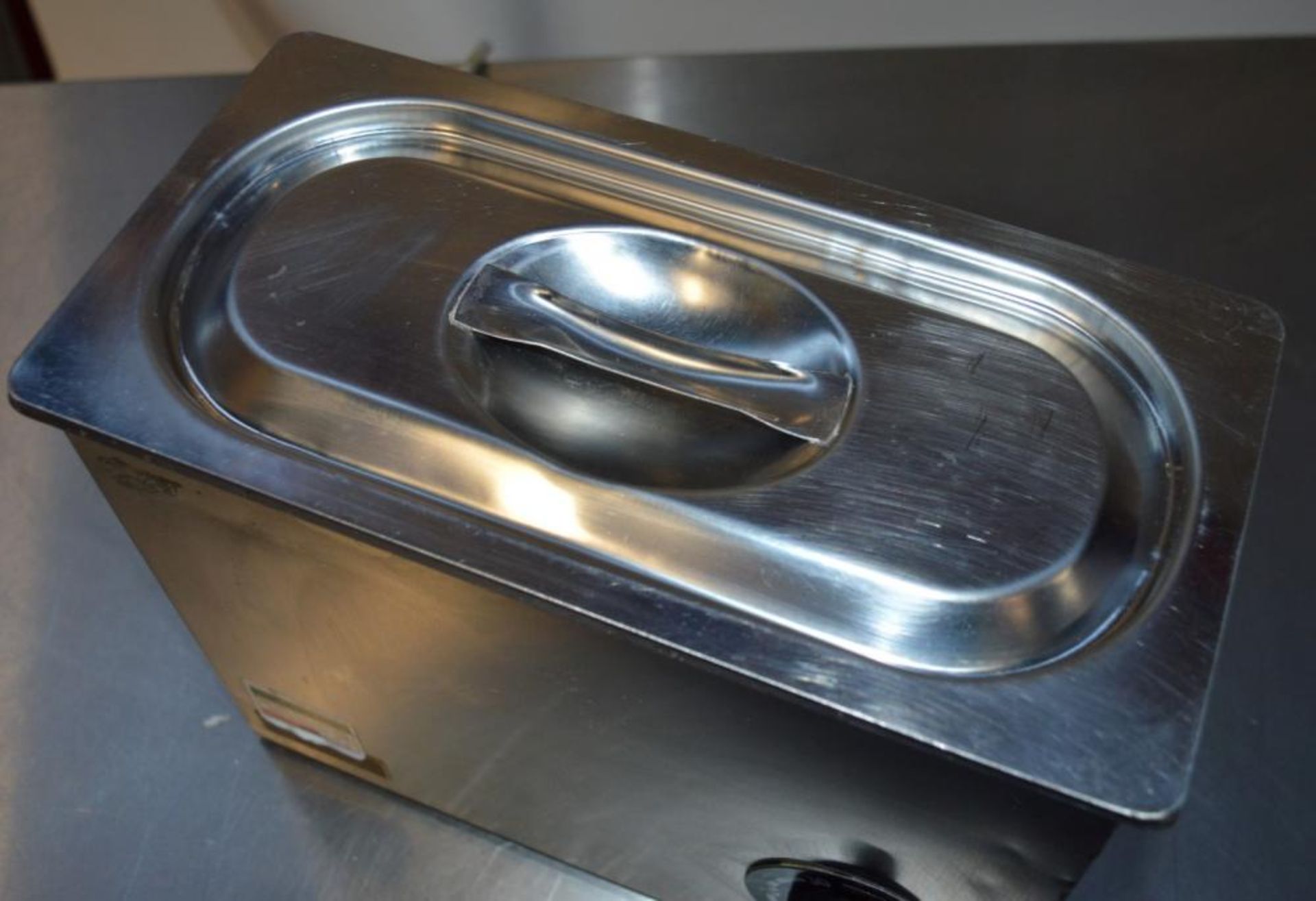 1 x Walker Ultrasonic Cleaning Bath Model QC - For Cleaning Utensils, Dentistry, Jewellery and More - Image 3 of 7