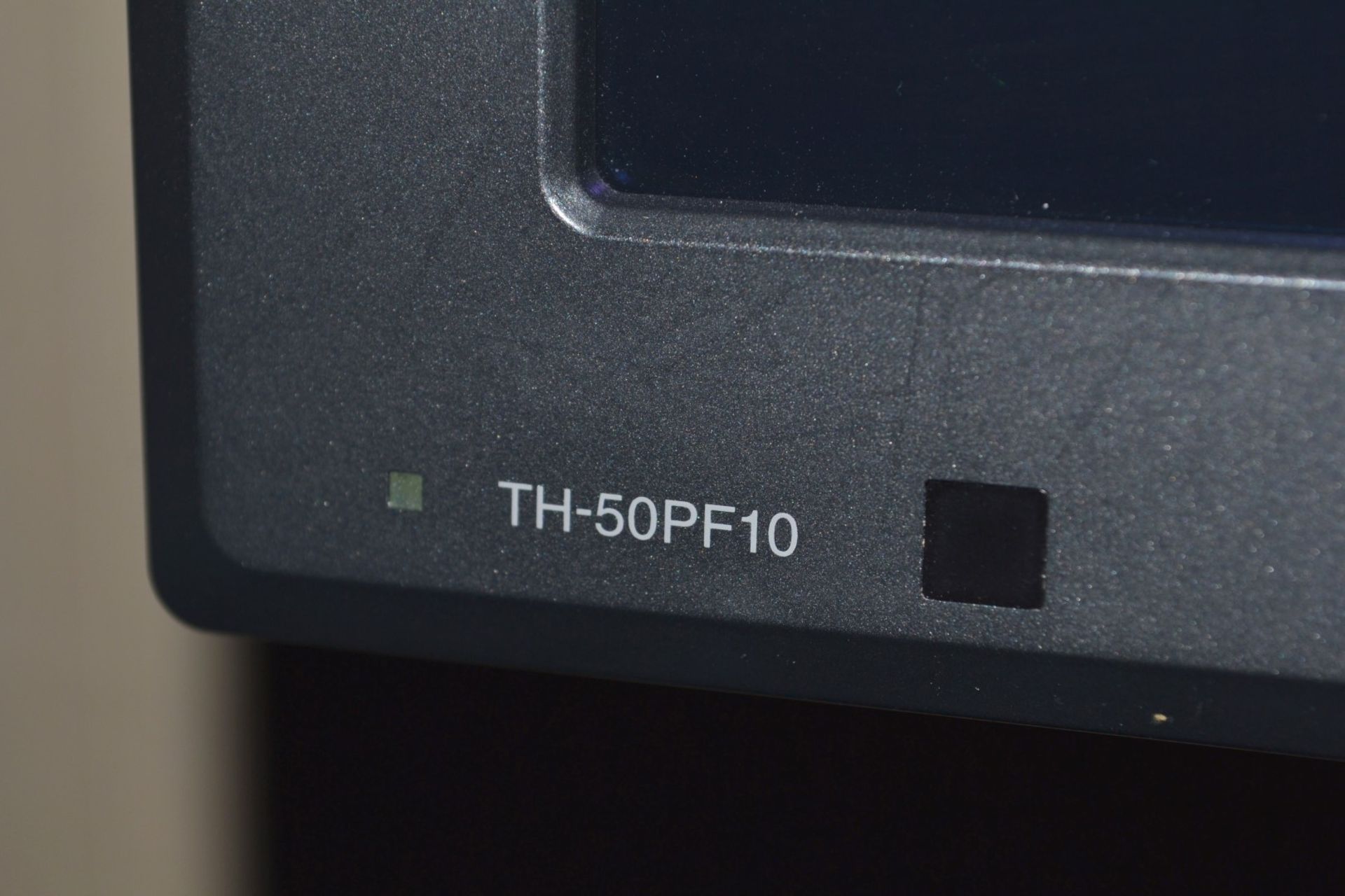 1 x Panasonic 50" TH-50PF10 Plasma Screen - CL324 - Location: Altrincham WA14 - No VAT on the - Image 5 of 5