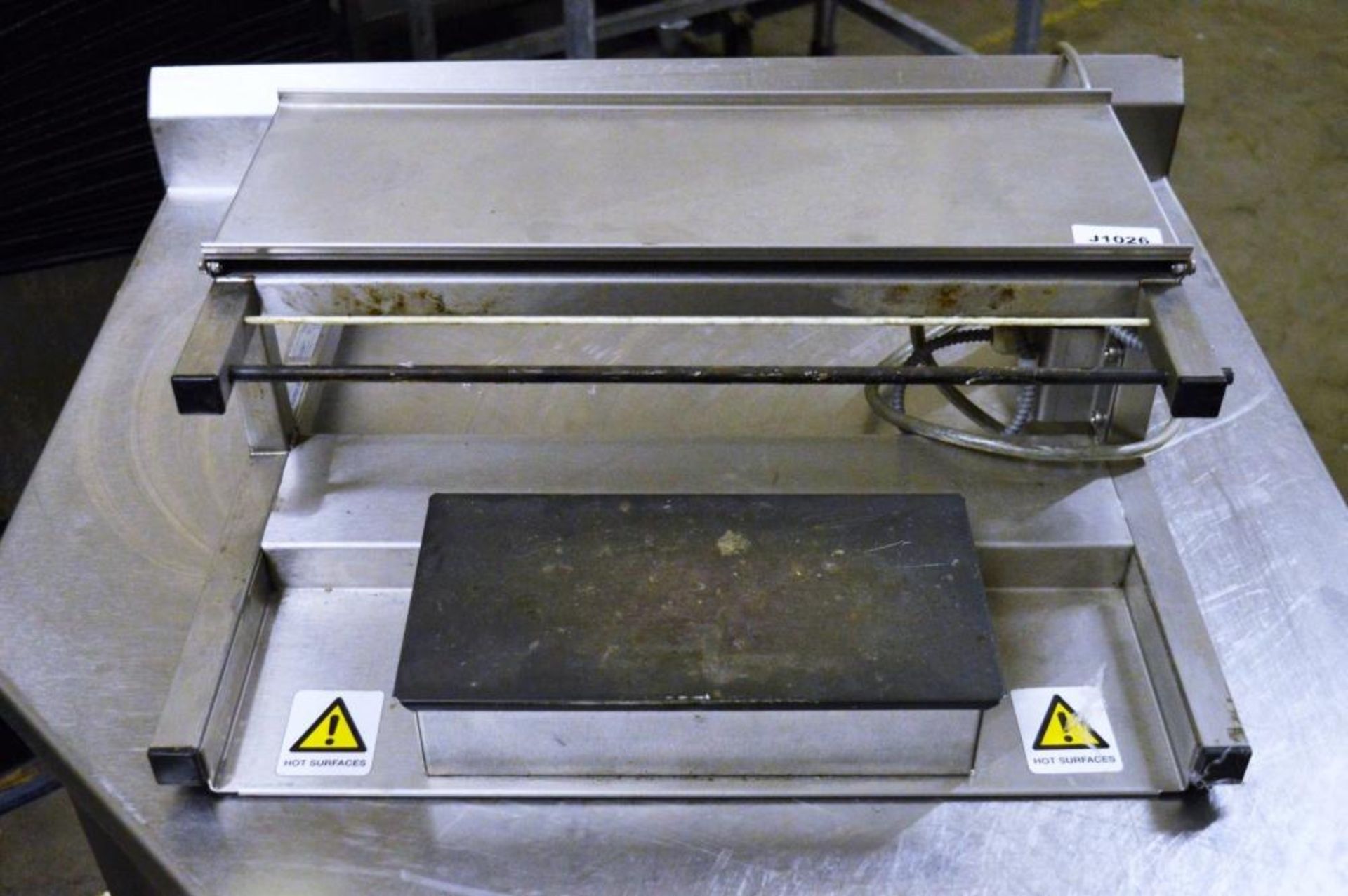 1 x Metalcraft 240v Countertop Food Tray Sealer - H18 x W56 x D61 cms - CL282 - Ref J1026 - Location