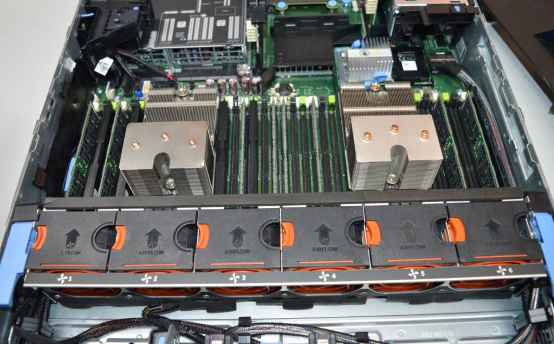 1 x Dell Power Edge R720 Rack Server - Features 2 x Intel Xeon E5-2630 Six Core CPU, 128gb DDR3 Ram - Bild 3 aus 6