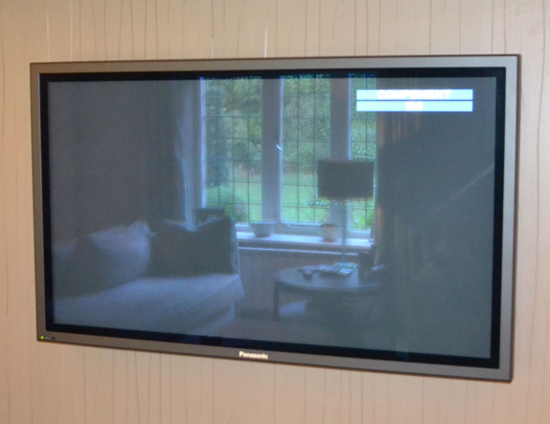 1 x Panasonic 50" TH-50PF10 Plasma Screen - CL324 - Location: Altrincham WA14 - No VAT on the - Image 4 of 5