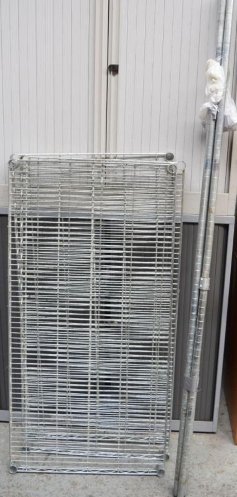 1 x Vogue 3 Tier Wire Shelving Rack - H185 x W122 x D60 cms - CL290 - Ref JP350 - Location: Altrinch - Image 2 of 4