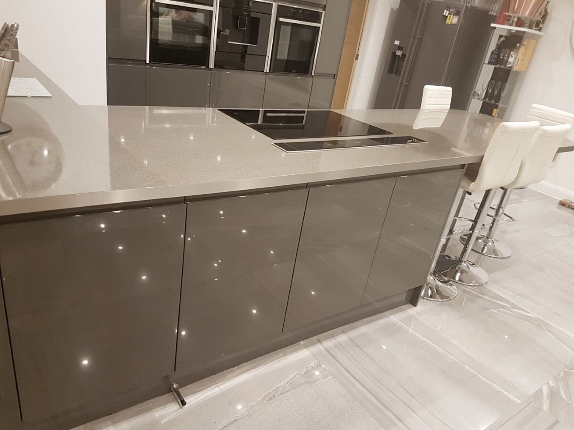 1 x Handleless Bespoke Fitted WREN Kitchen With Integrated Neff Appliances And Laminate Worktops - Image 72 of 72