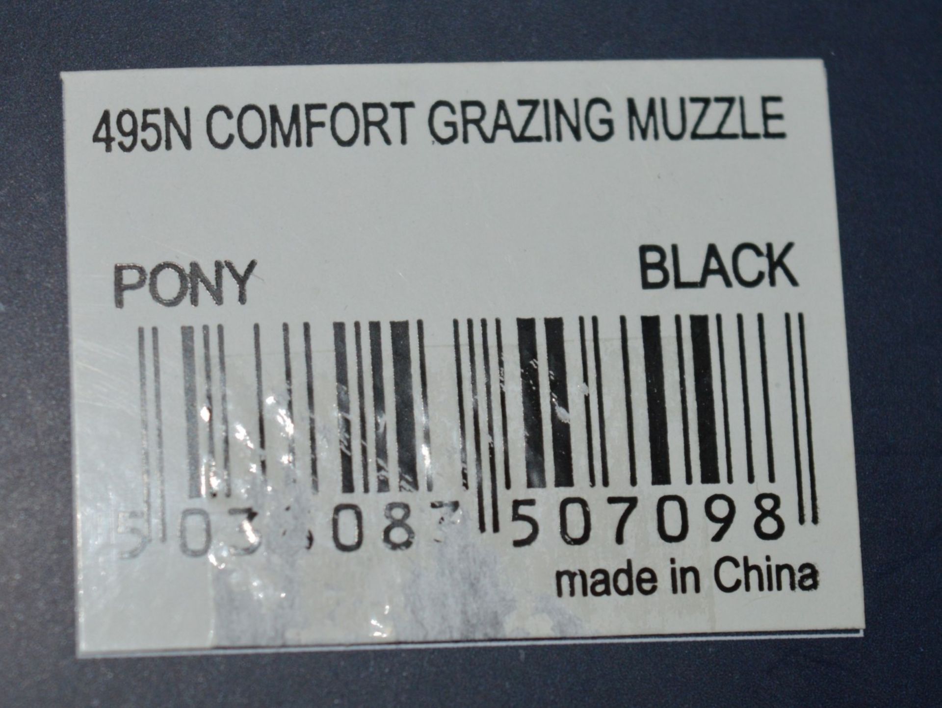 1 x Shires Comfort Grazing Muzzle - Pony 495N Black - New Stock - CL401 - Ref J892 - Location: - Image 3 of 3