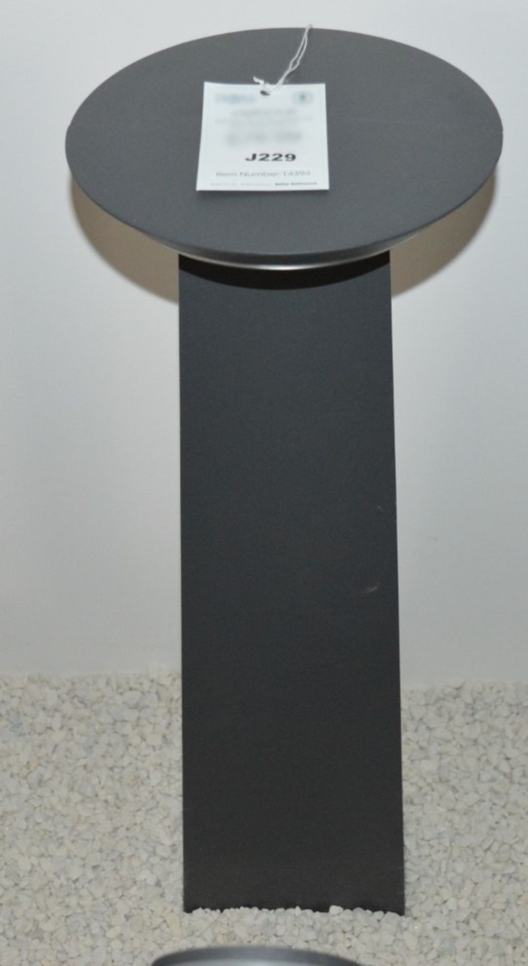 1 x LED IP44 Grey Semi-circle Die Cast Aluminium Outdoor Bollard - H80cm - Ex Display - RRP £170.00 - Image 2 of 3