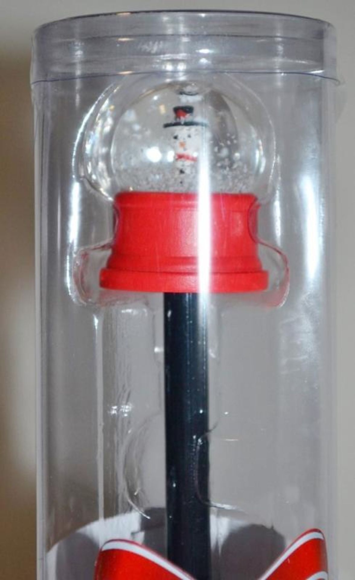 60 x ICE London Christmas Snow Globe Pen - Brand New Stock - Ideal Stocking Fillers - Ref: ICE101001 - Image 2 of 6