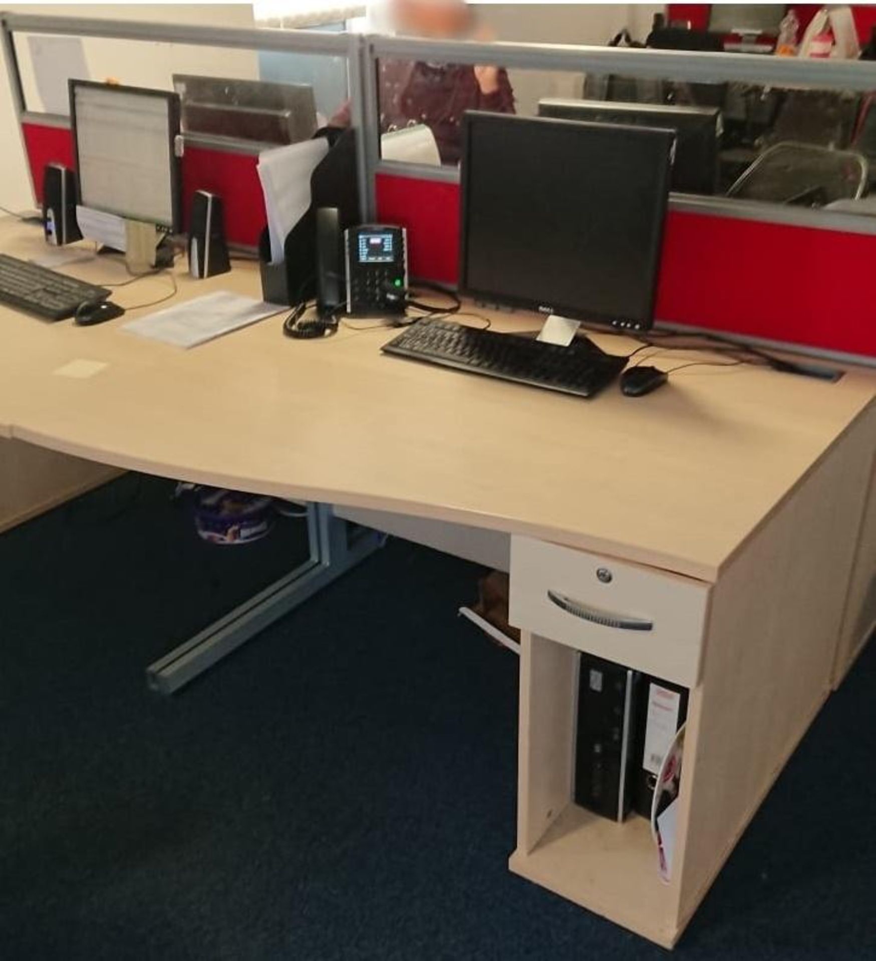 4 x Wave Office Desks With Privacy Partitions - Features a Contemporary Design, Birch Finish, Single - Image 6 of 7