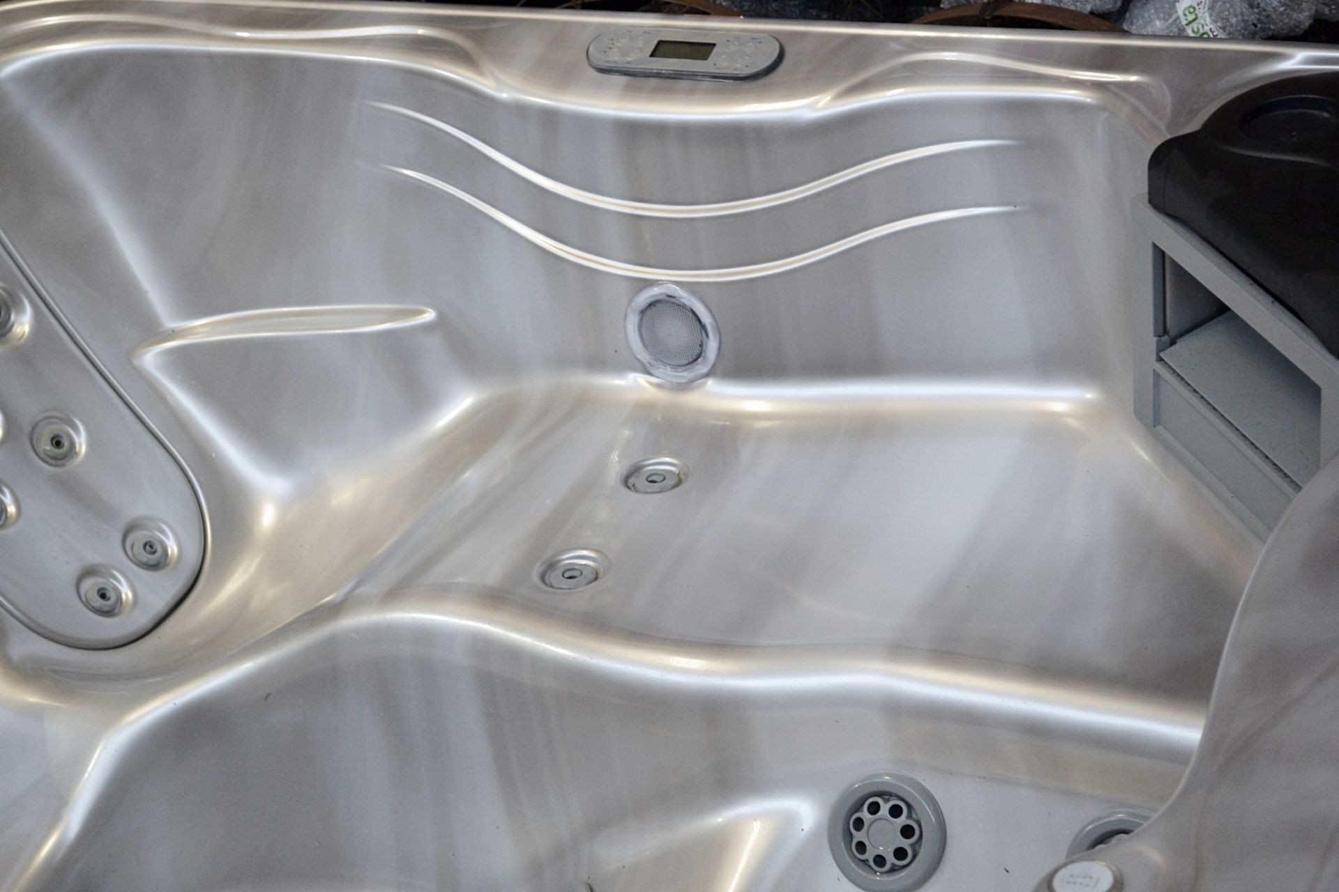 1 x Villeroy & Boch 6-Seater Hot Tub - Used In Good Working Condition - 2.4 Metres - Image 4 of 29