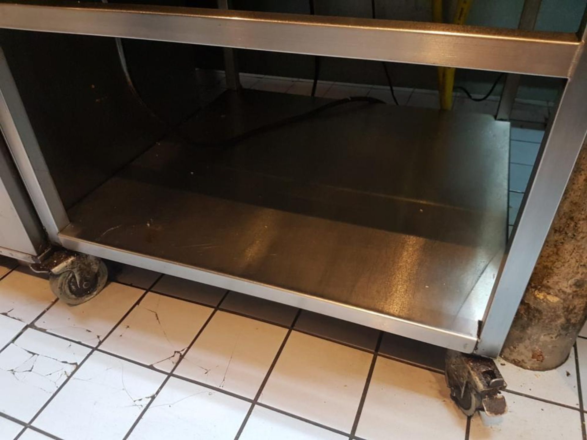 1 x Keating Heavy Duty Stainless Steel Natural Gas Griddle With Stand on Castors - CL332 - Location: - Image 3 of 4