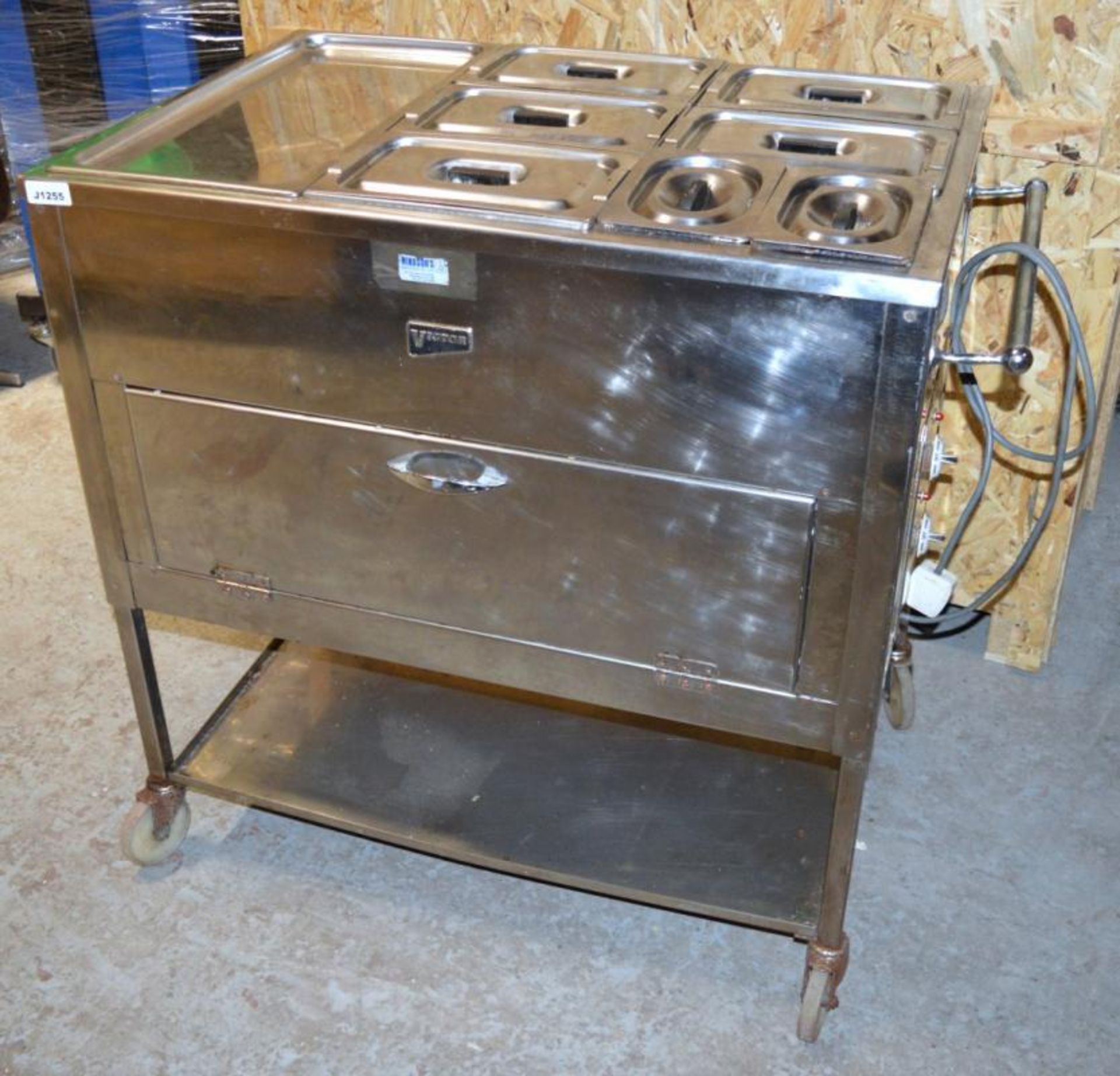 1 x Victor Stainless Steel Baine Marie With Warming Plate and Undershelf on Castores - H90 x W96 x D - Image 3 of 5