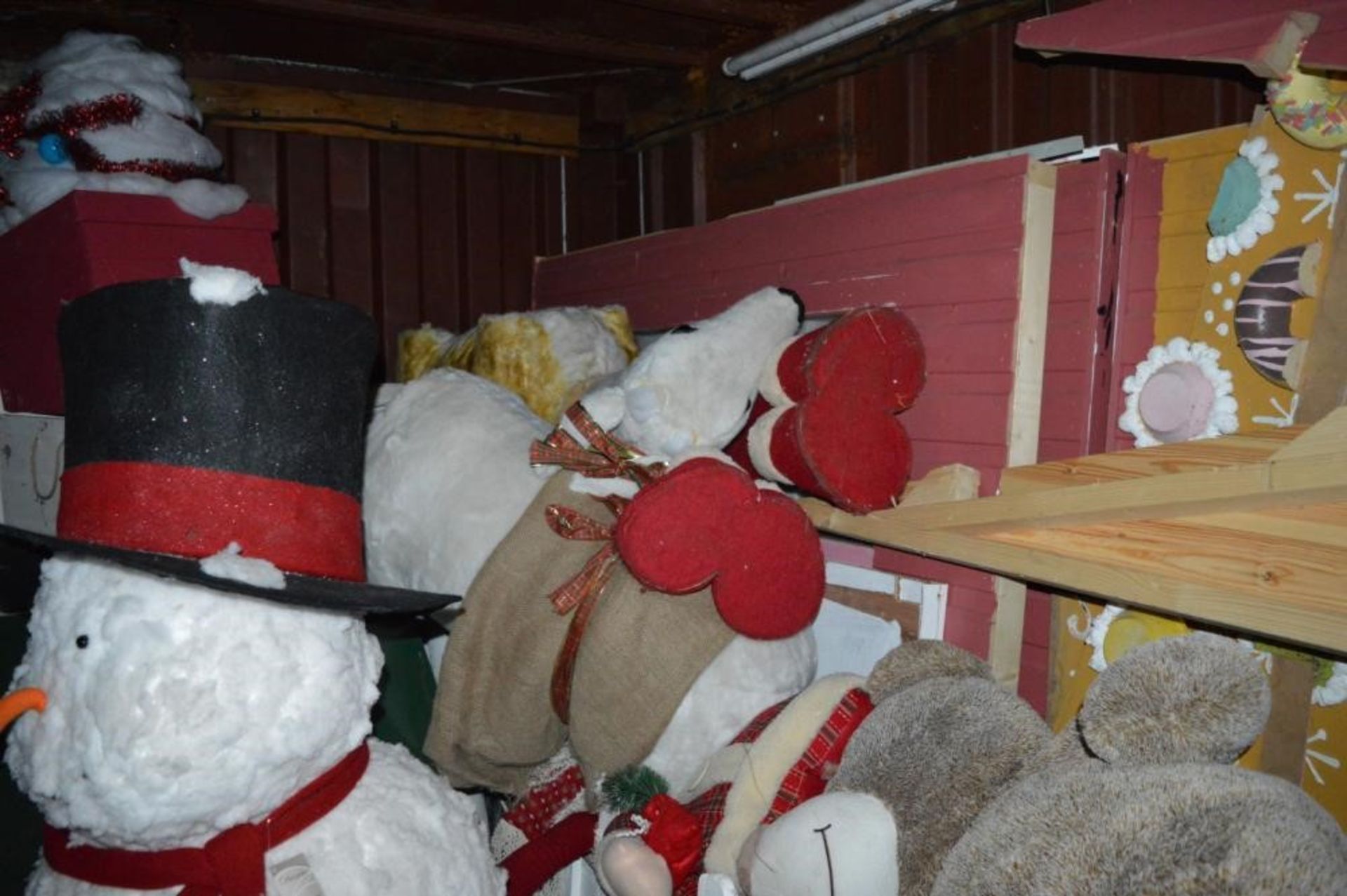 1 x Botany Bay Santas Grotto - Contents of Storage Container to Include Santas Grotto and Accessorie - Image 11 of 20
