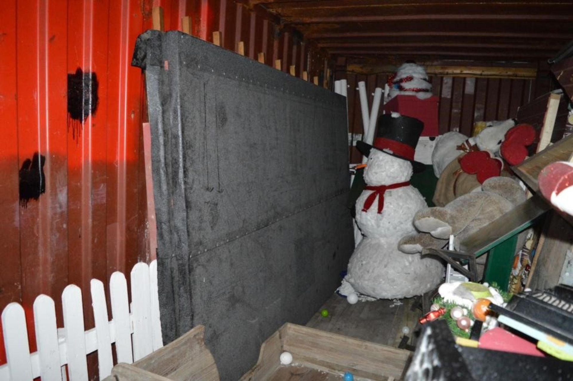 1 x Botany Bay Santas Grotto - Contents of Storage Container to Include Santas Grotto and Accessorie - Image 4 of 20