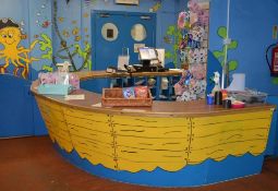 1 x Puddletown Pirate Ship Reception Counter With Magnetic Visitors Door - H82 x W370 x D490 cms - R