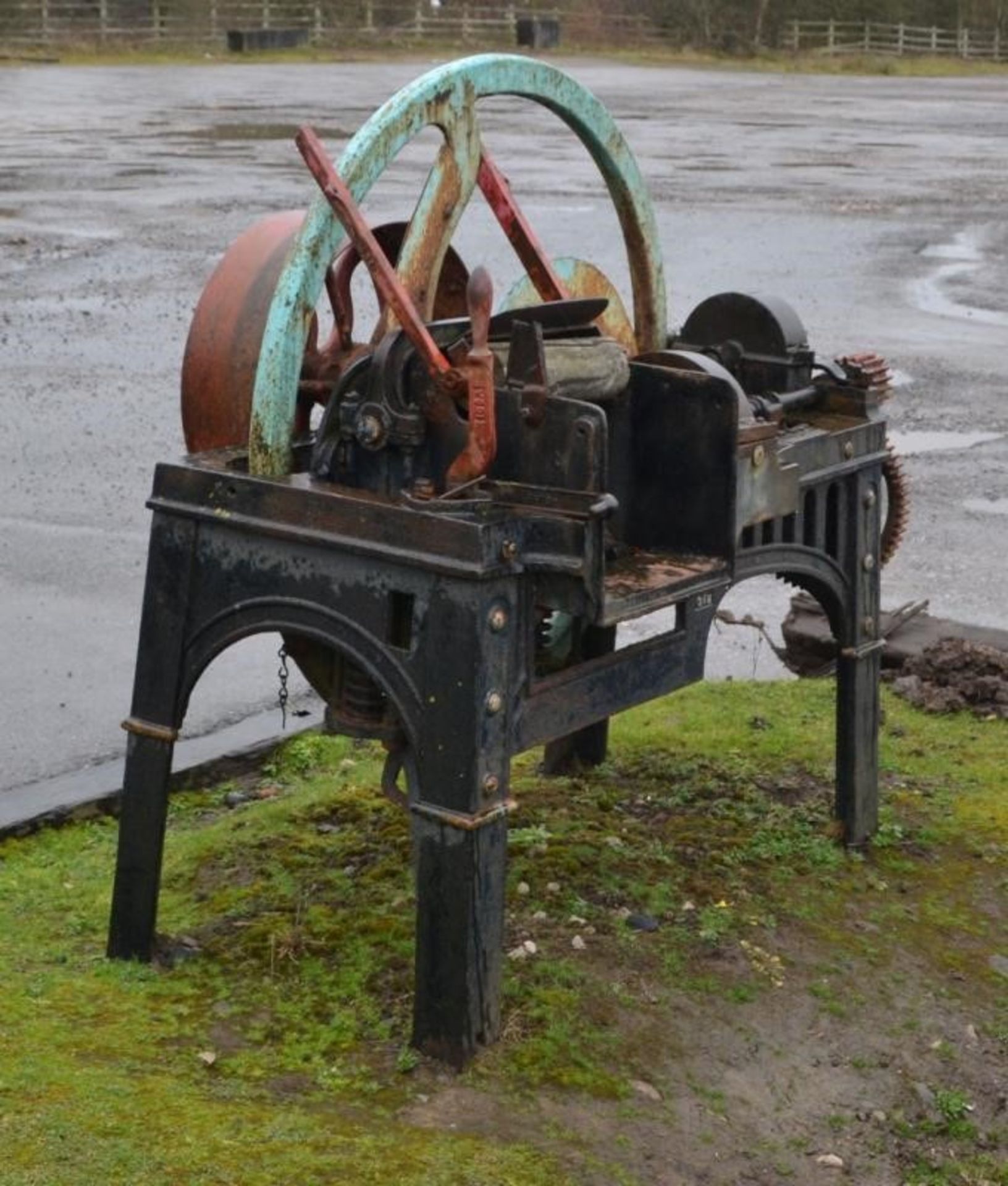 1 x Antique Richmond and Chandler Cutting Machine - No 65X - Ref BB000 OS - CL351 - Location: Chorl - Image 7 of 13