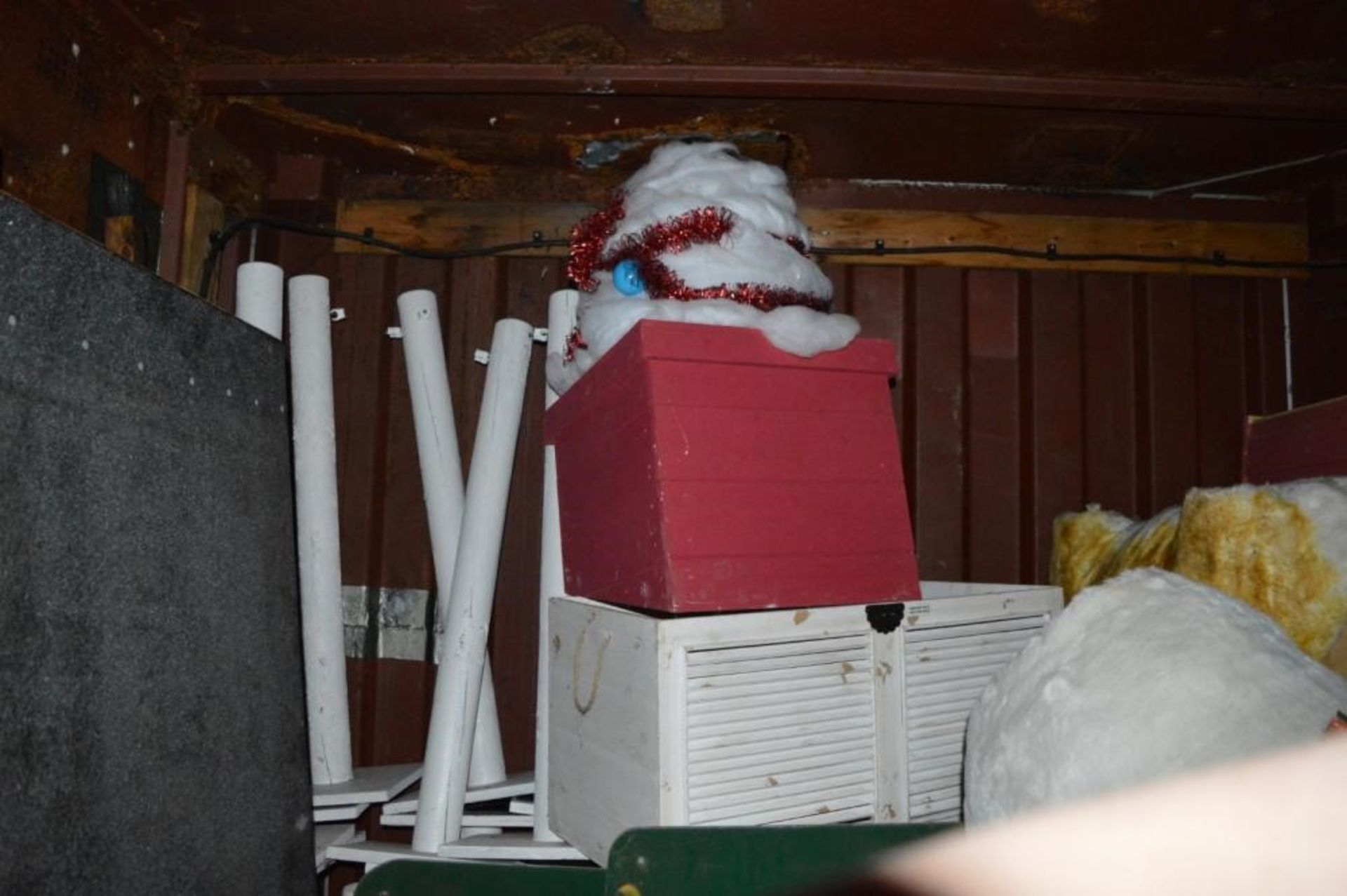 1 x Botany Bay Santas Grotto - Contents of Storage Container to Include Santas Grotto and Accessorie - Image 13 of 20