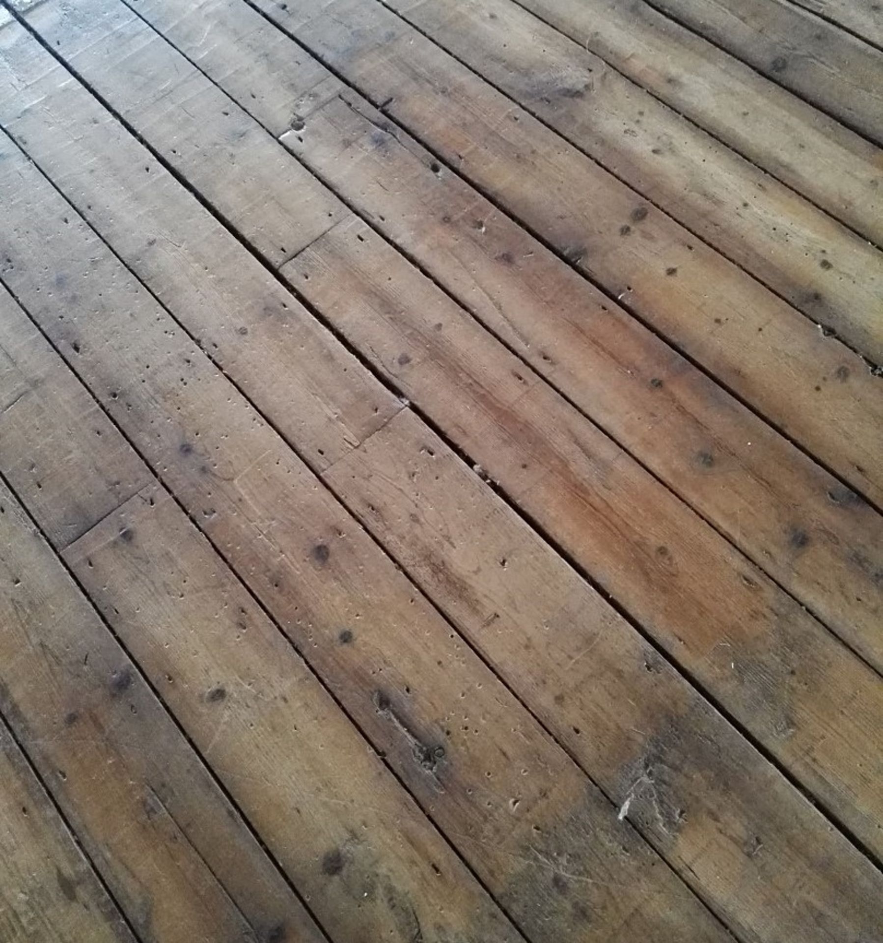 1 x Large Collection of Vintage Beam Floorboards - Dimensions Approx 145 x 79 Feet - Ref M557 F2 - Image 9 of 12