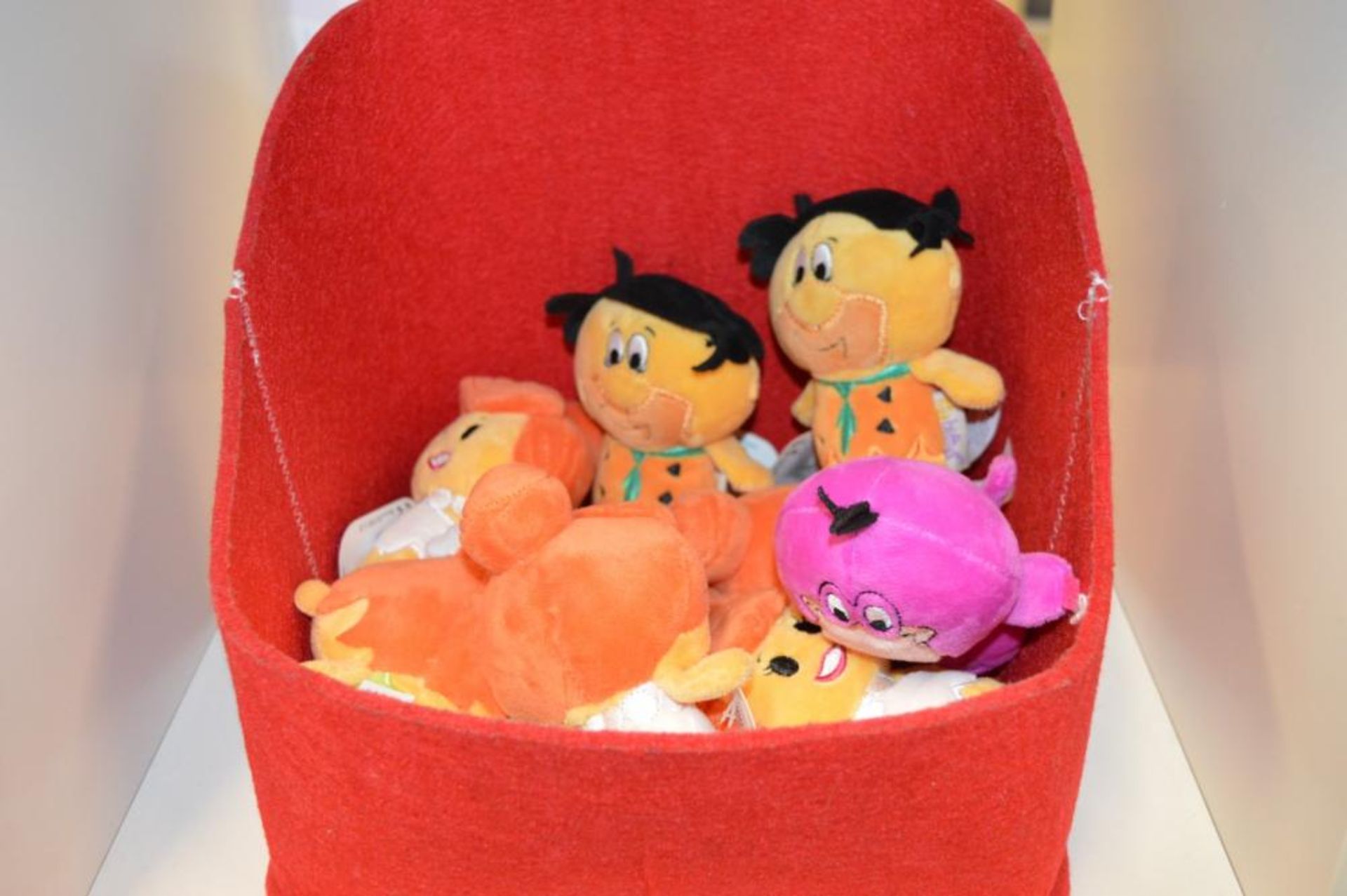 Approx 100 x Hallmark Itty Bittsy Character Soft Toys With 18 x Storage Baskets - Ref BB - CL351 - L - Image 3 of 19