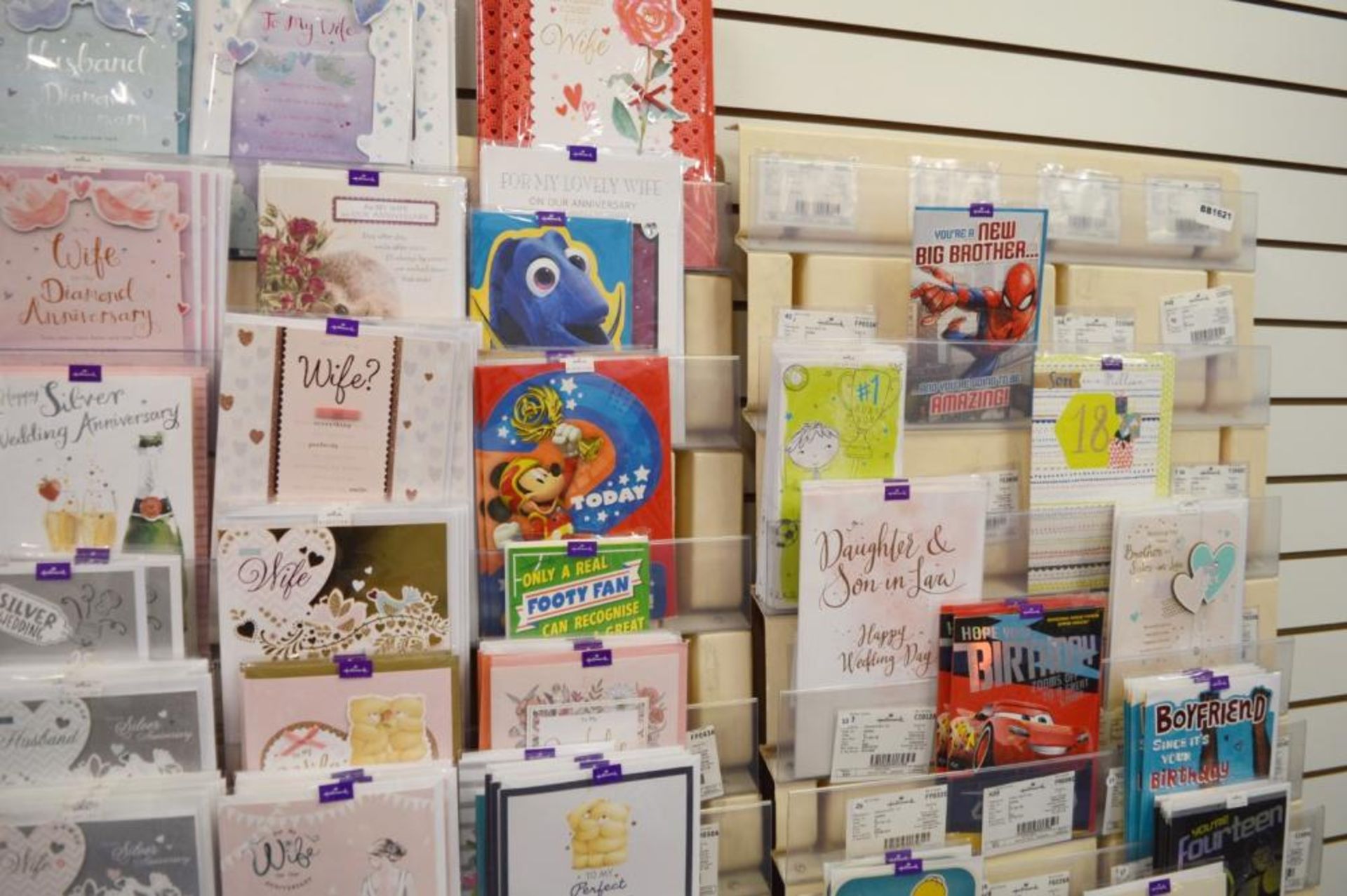 1 x Retail Card Stand With Stock - Includes 21ft Card Stand and Huge Amount of Cards For All Occasio - Image 19 of 20