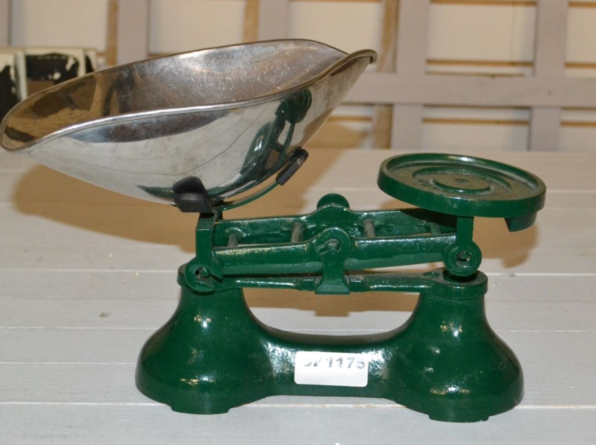 1 x Vintage Scales Branded With 'Boots Nottingham' - Ref BB1175 - CL351 - Location: Chorley PR6