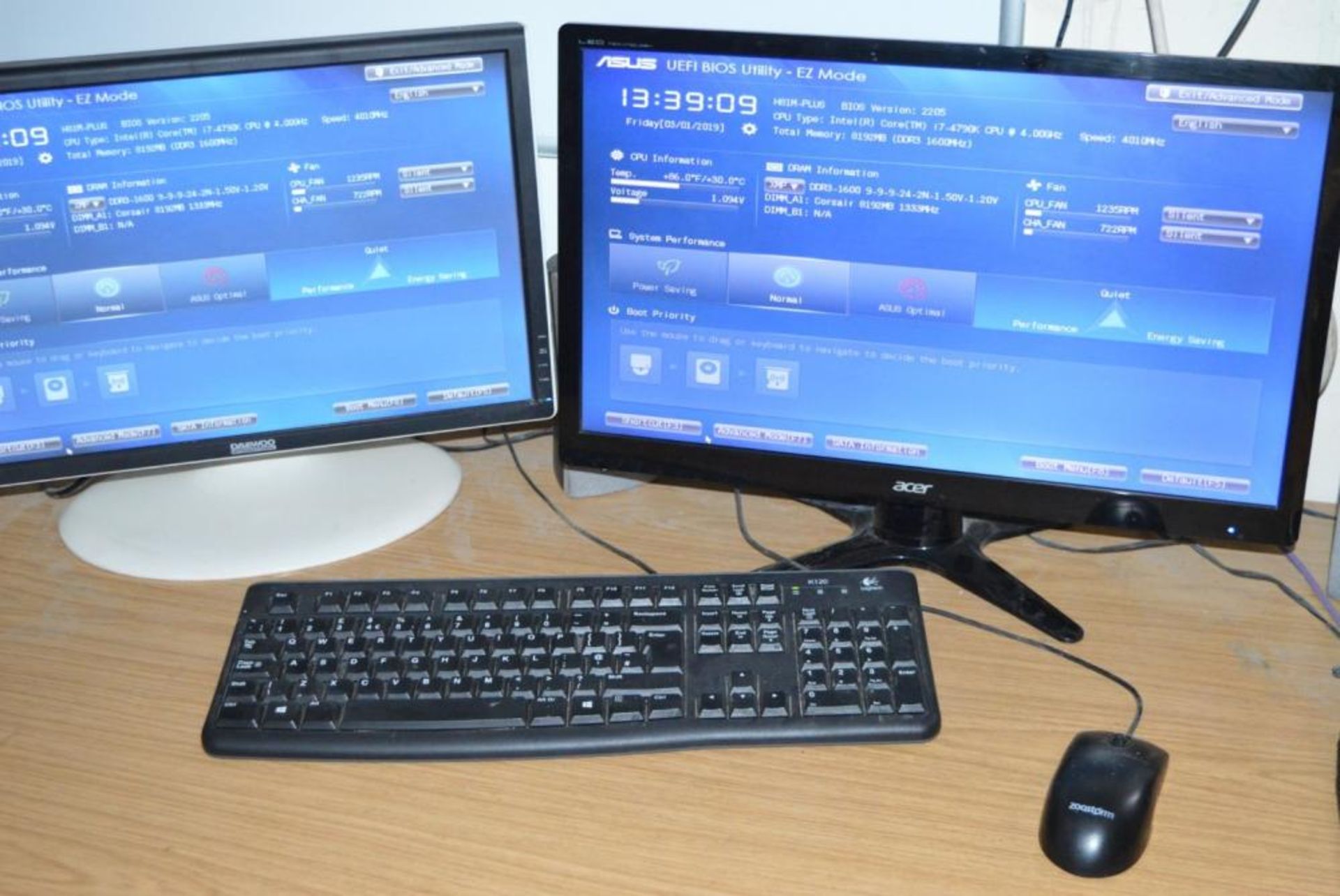 1 x Desktop Computer With Two Flat Screen Monitors, Keyboard and Mouse - Featuring Intel Core i7-479 - Image 2 of 5