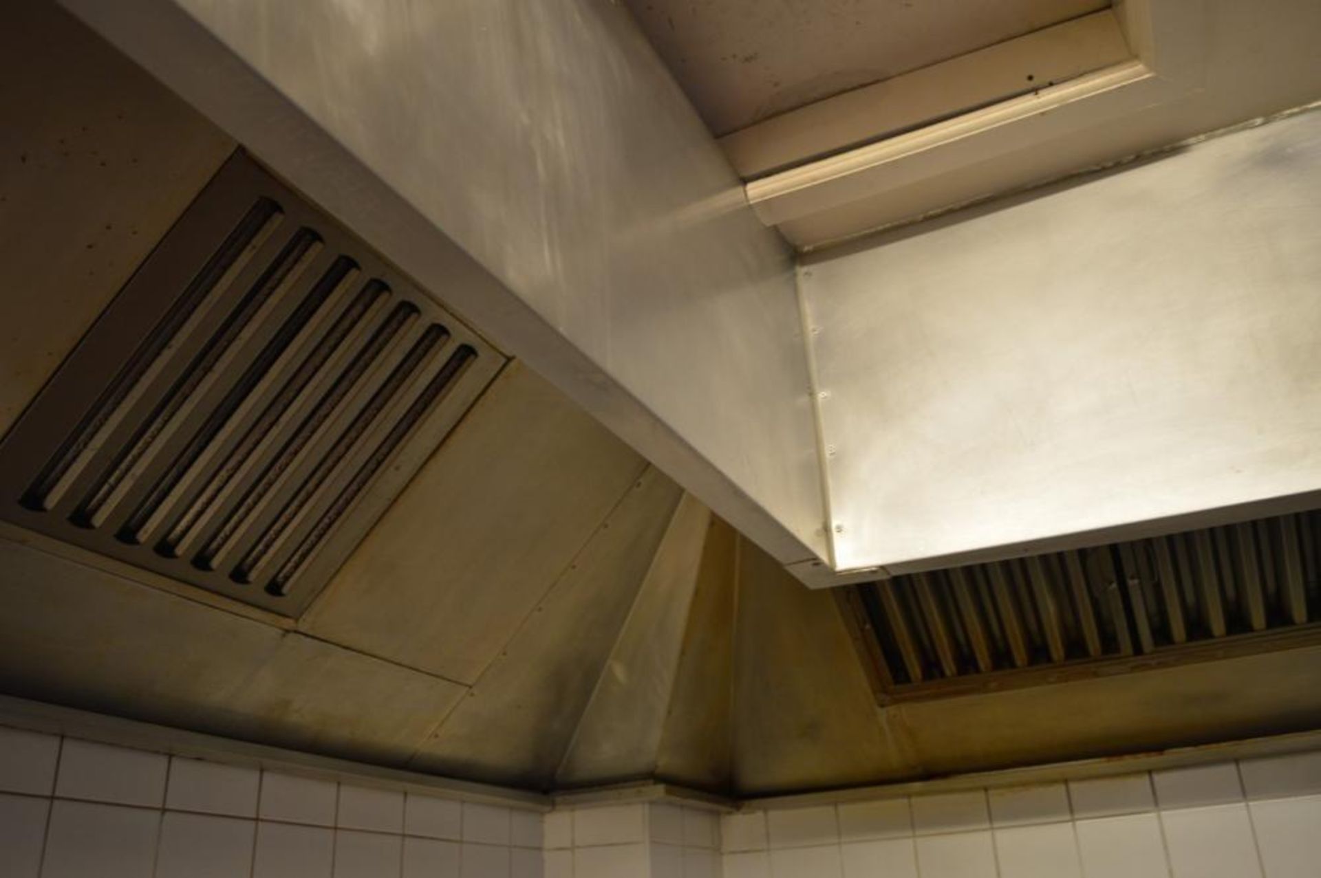 1 x Stainless Steel Ceiling Mounted Extractor Canopy - Ref BB315 PTP - CL351 - Location: Chorley PR6 - Image 3 of 4