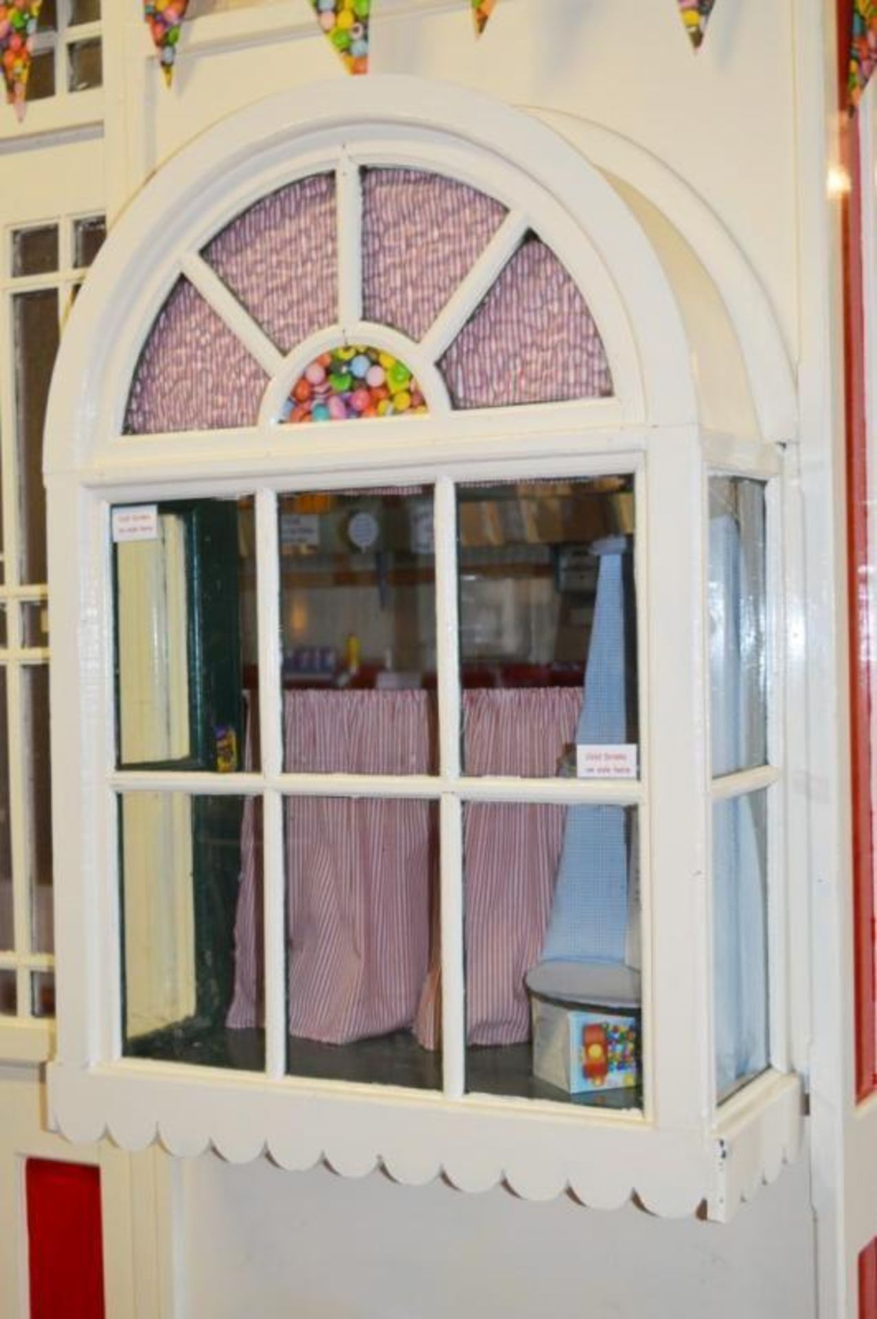 Botany Bay Victorian Style Vintage Corner Shopfront - Ideal For Shopping Outlets, Film Sets, Boutiqu - Image 4 of 8