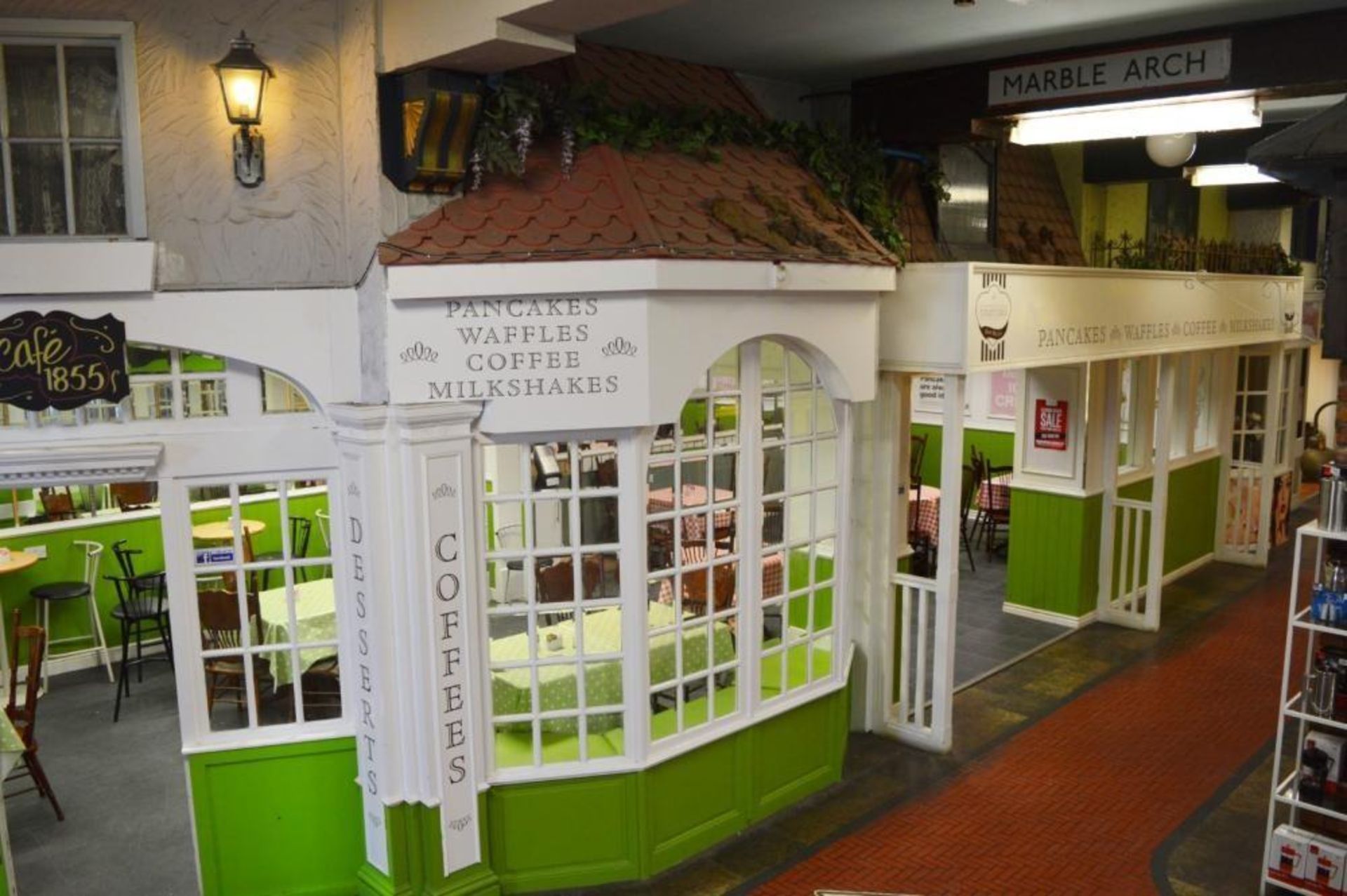 Botany Bay Large Victorian Style Vintage Corner Shopfront - Ideal For Shopping Outlets, Film Sets, B - Image 6 of 17