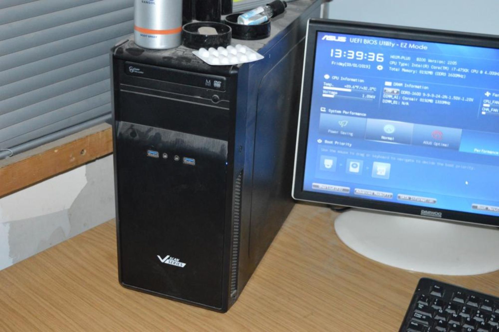 1 x Desktop Computer With Two Flat Screen Monitors, Keyboard and Mouse - Featuring Intel Core i7-479 - Image 5 of 5