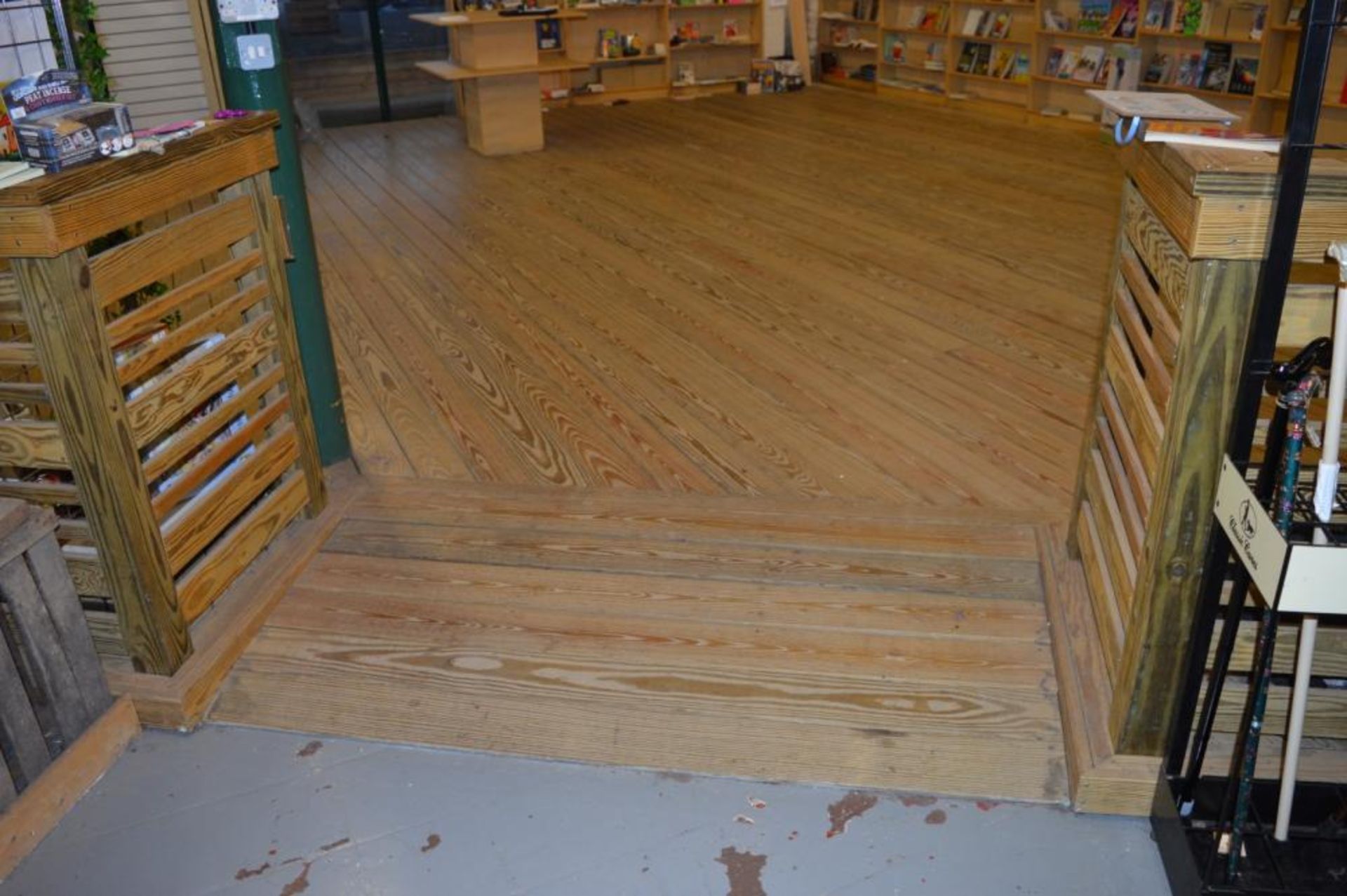 1 x Large Area of Raised Floor Decking - Indoor Use Only So in Very Good Condition - Features Fencin - Image 2 of 12